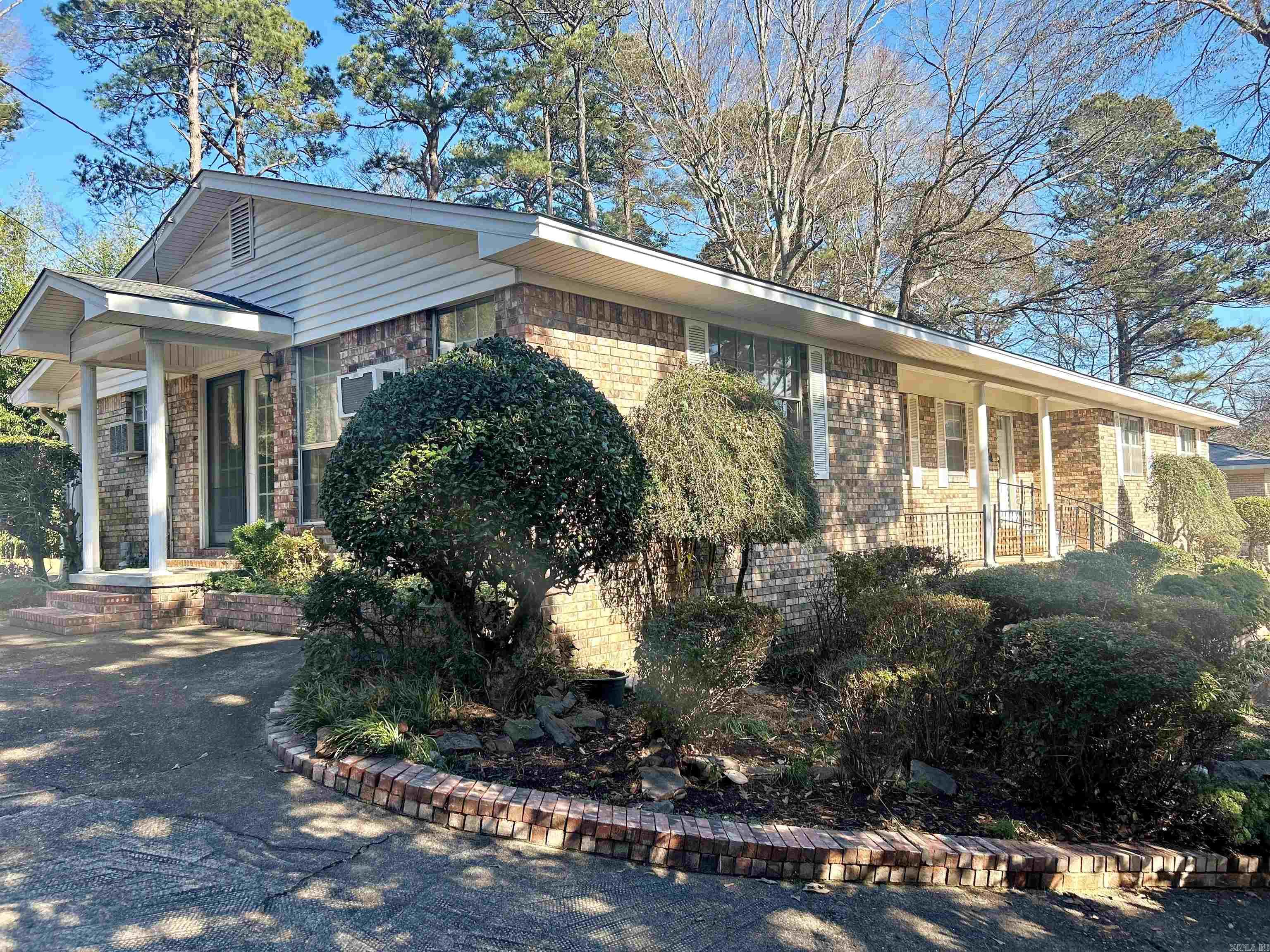 2084 Elaine  Arkadelphia, AR