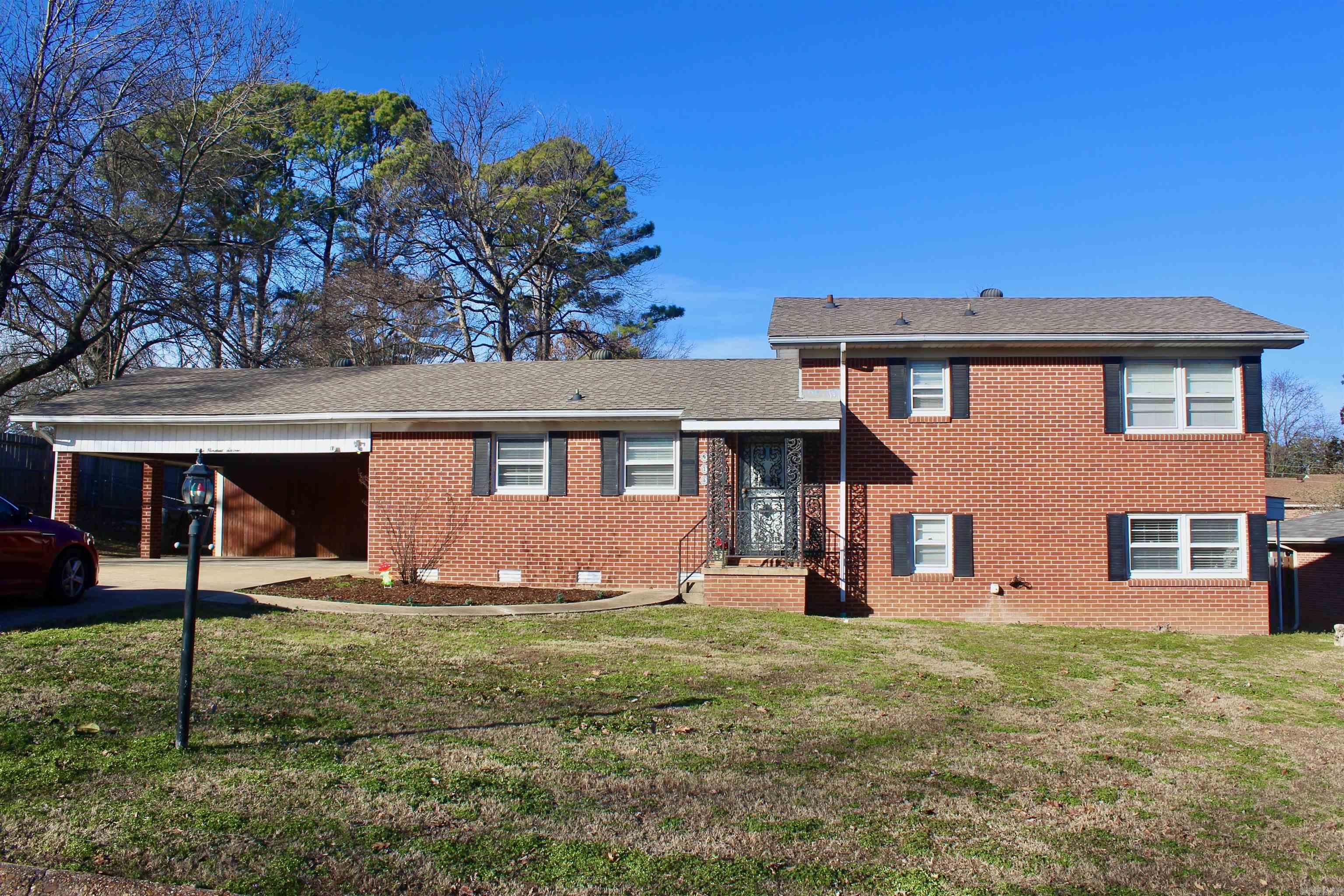 916 Twin Oaks Ave  Jonesboro, AR