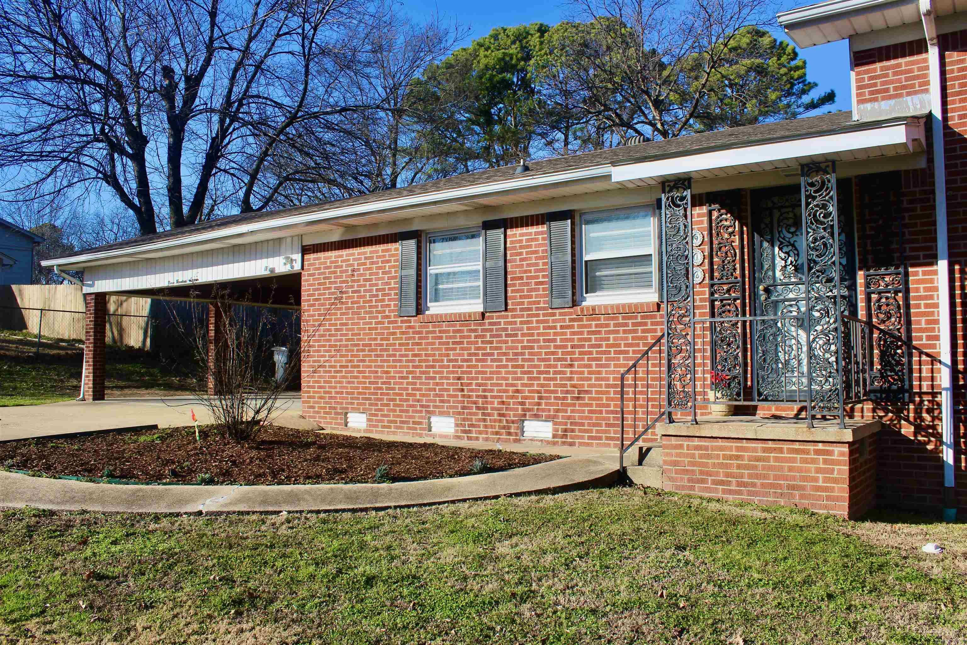 916 Twin Oaks Ave  Jonesboro, AR