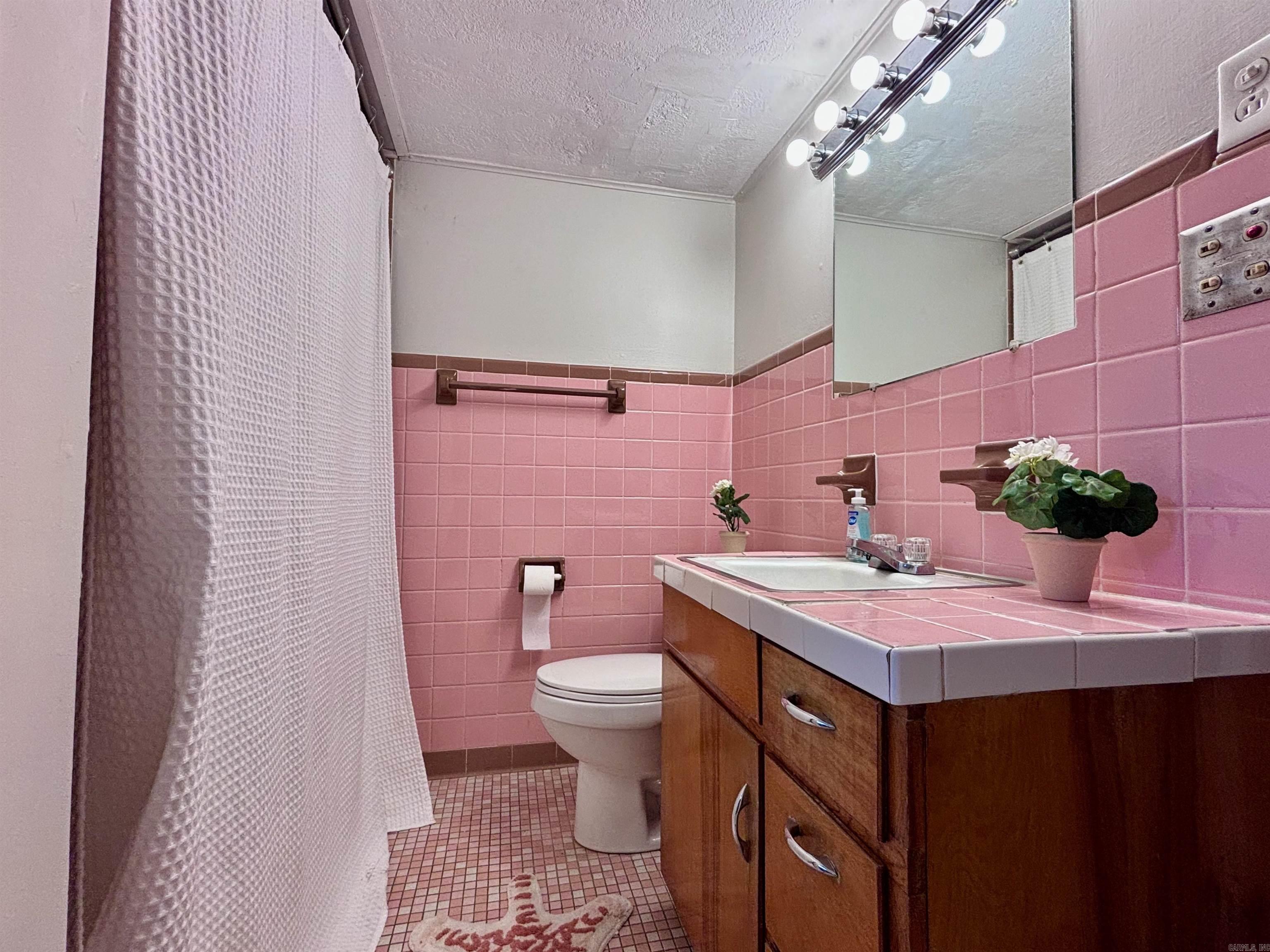 916 Twin Oaks Ave  Jonesboro, AR