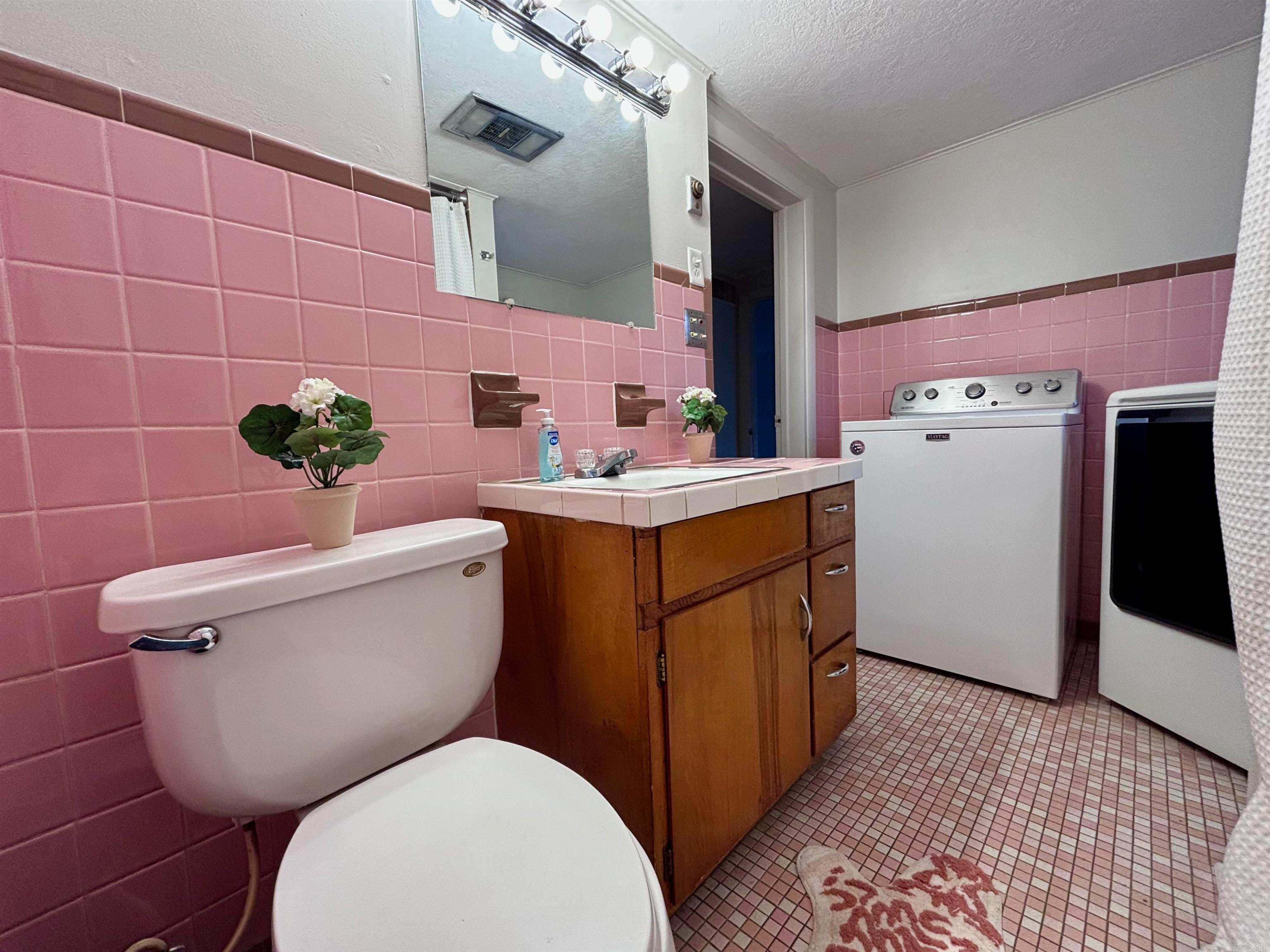 916 Twin Oaks Ave  Jonesboro, AR