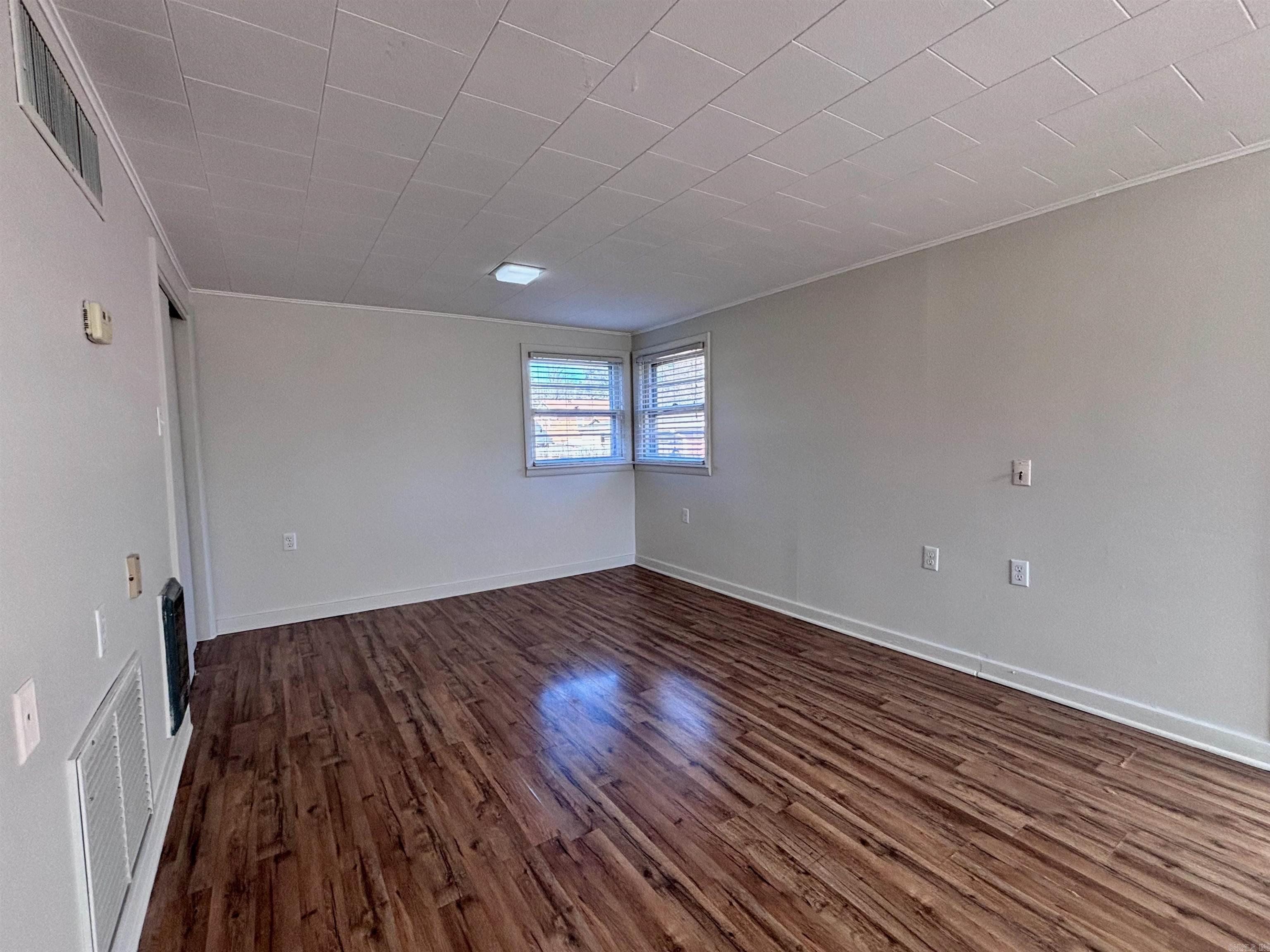 916 Twin Oaks Ave  Jonesboro, AR