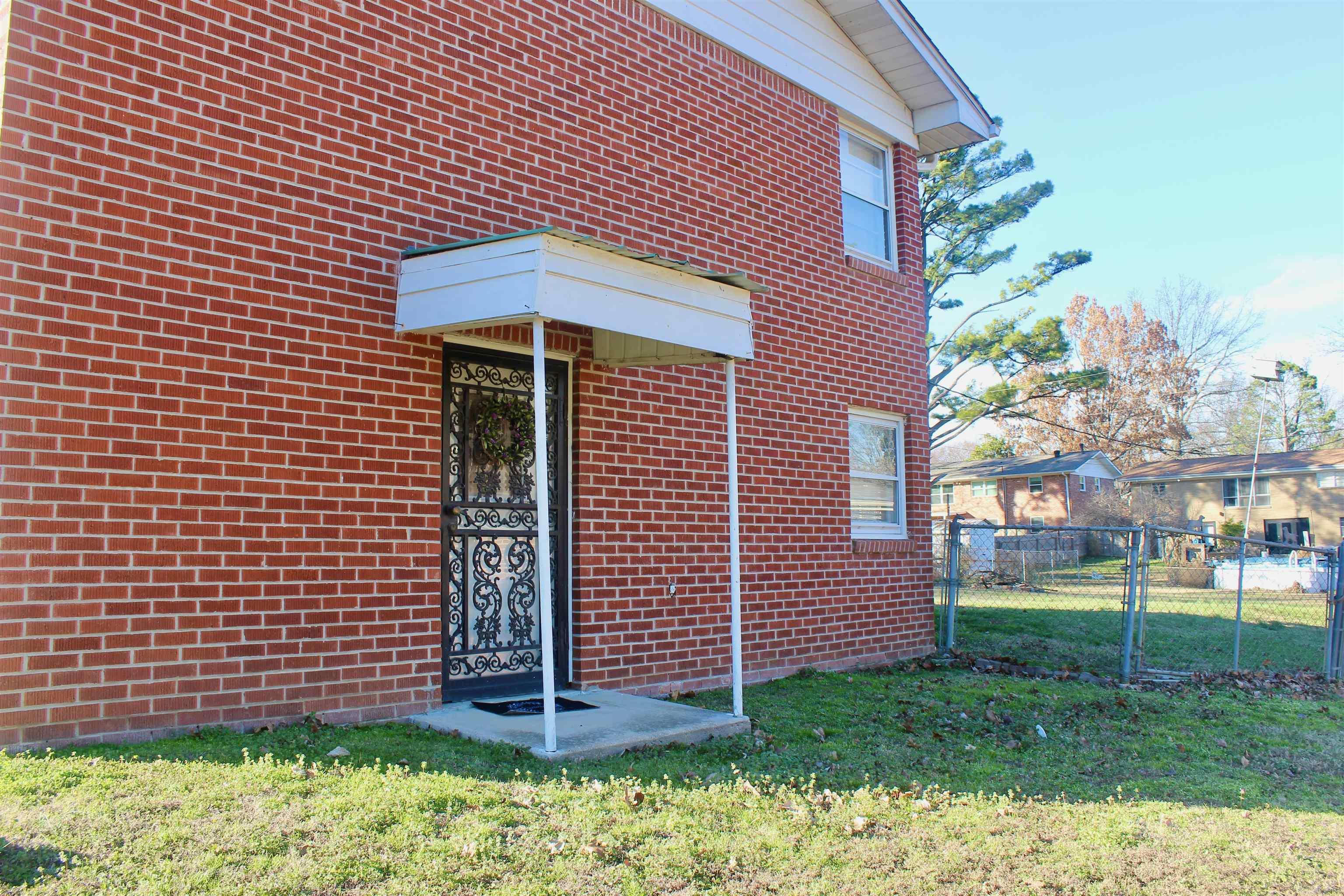 916 Twin Oaks Ave  Jonesboro, AR