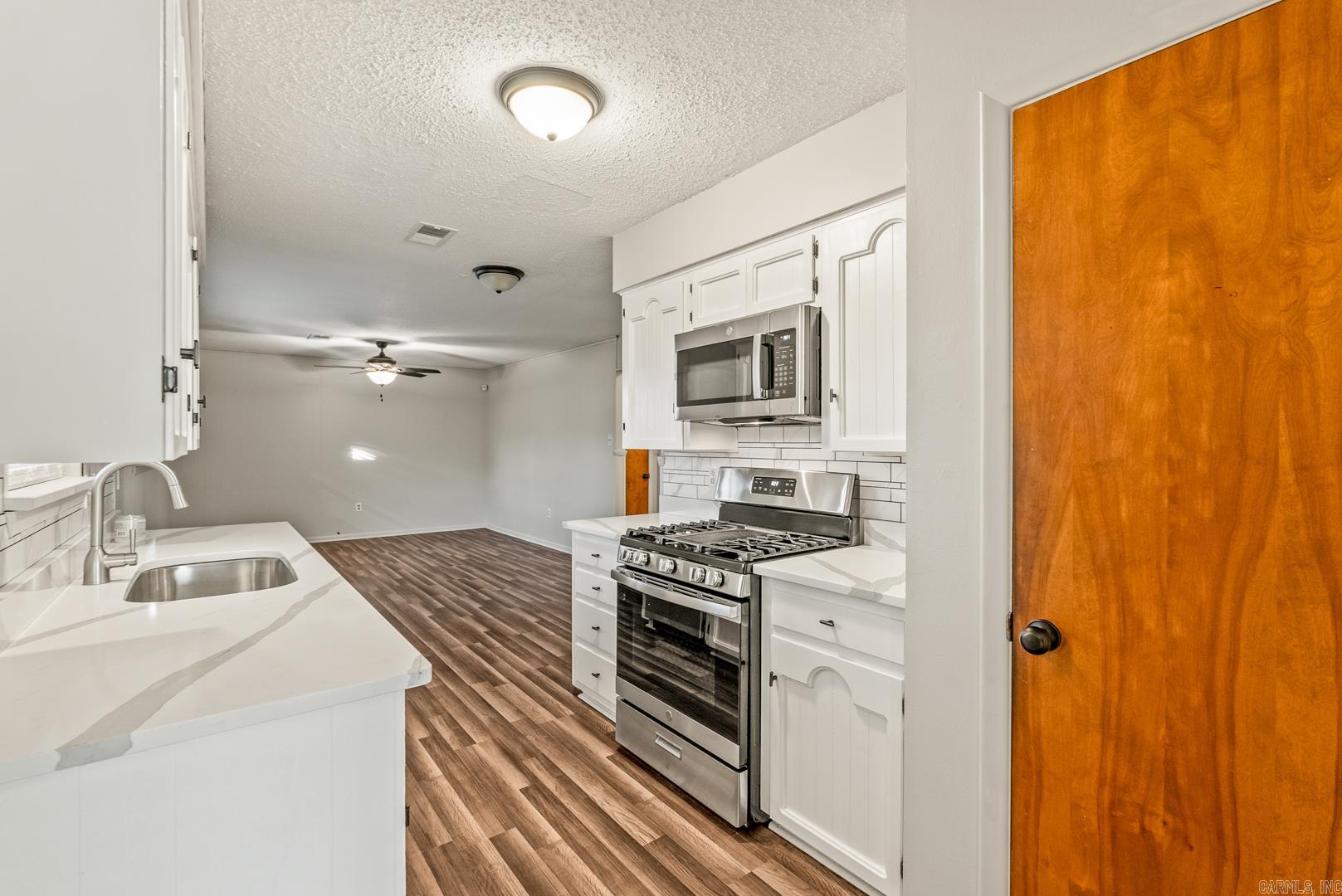 9325 Woodbine  Sherwood, AR