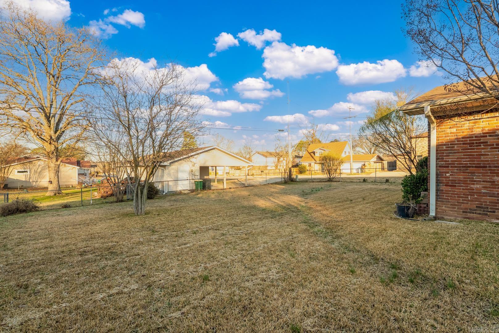 9325 Woodbine  Sherwood, AR