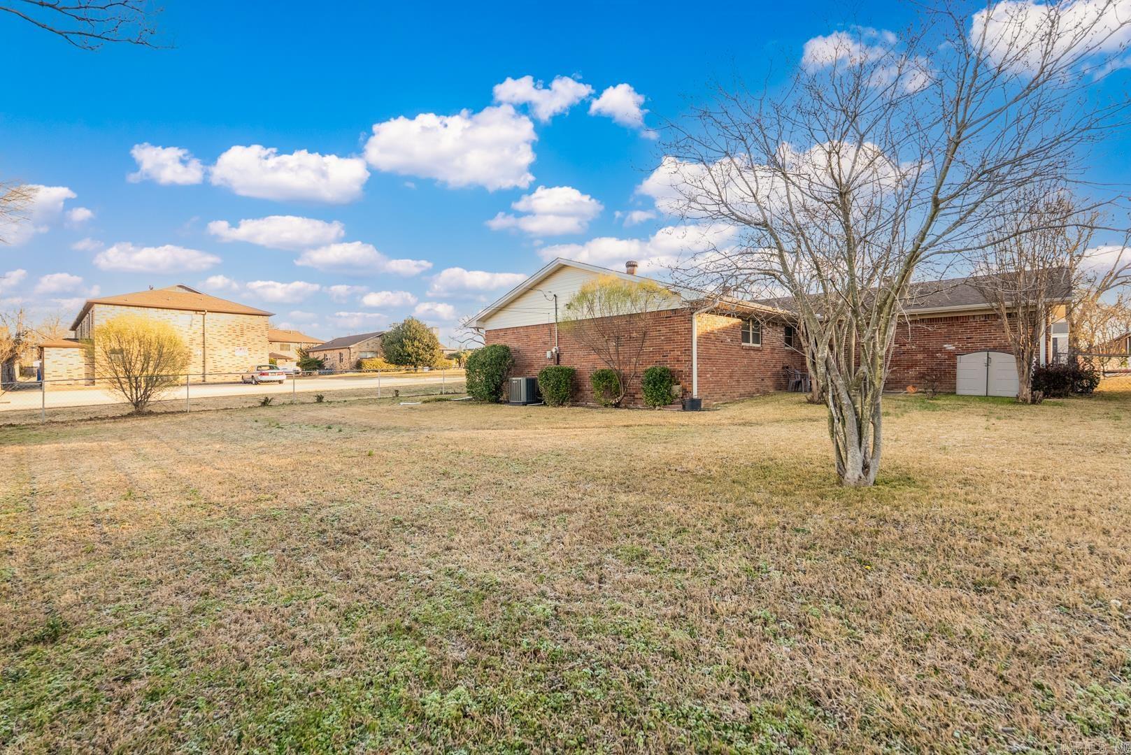 9325 Woodbine  Sherwood, AR