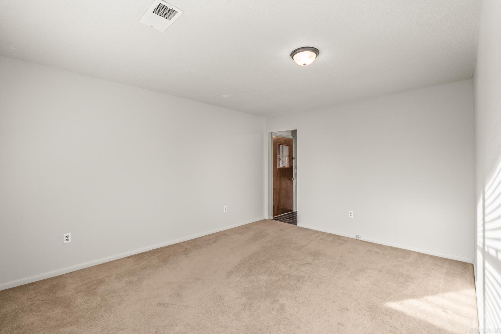 9325 Woodbine  Sherwood, AR