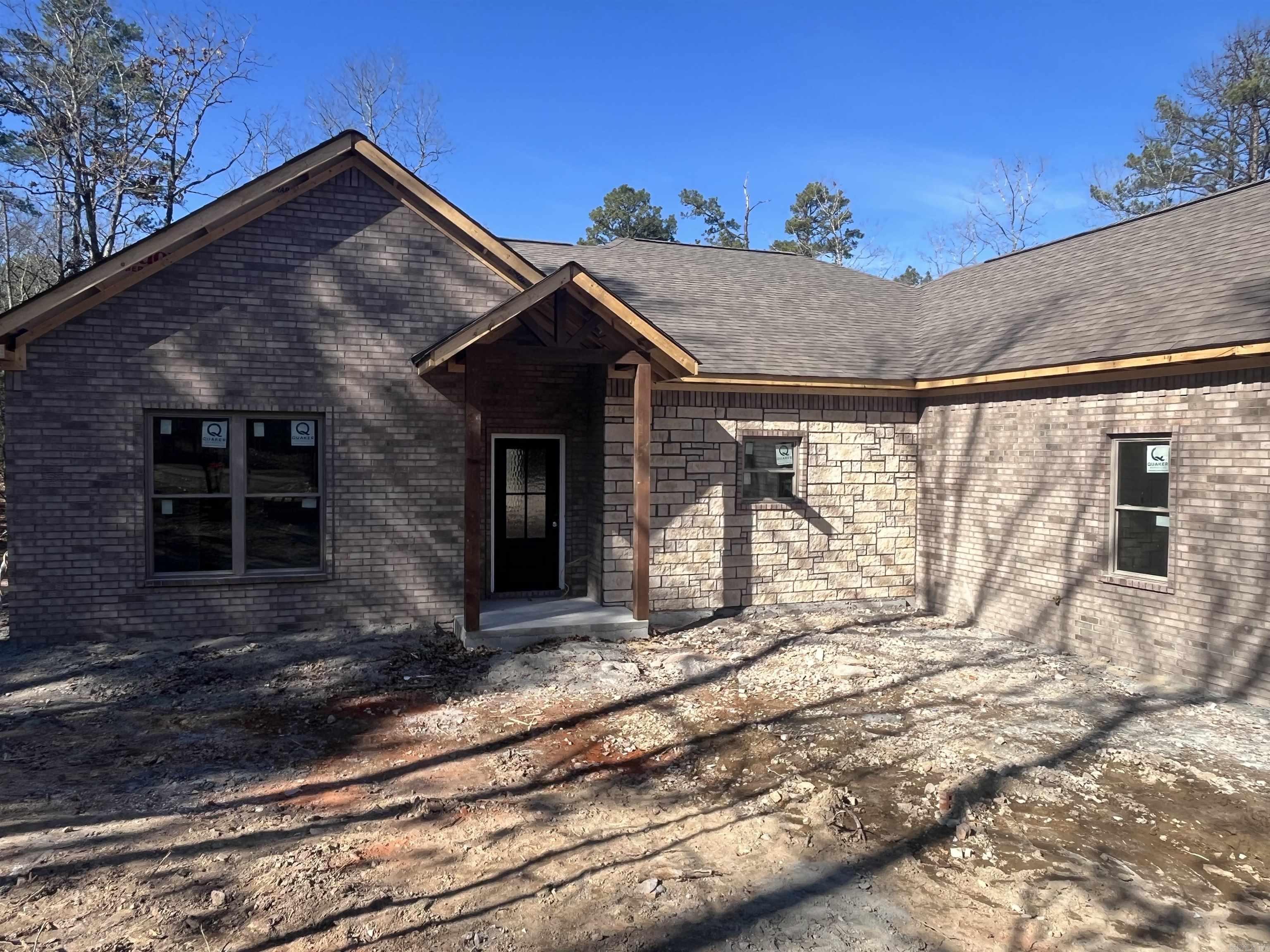 3 Perfecto Place Hot Springs Village, AR 71909