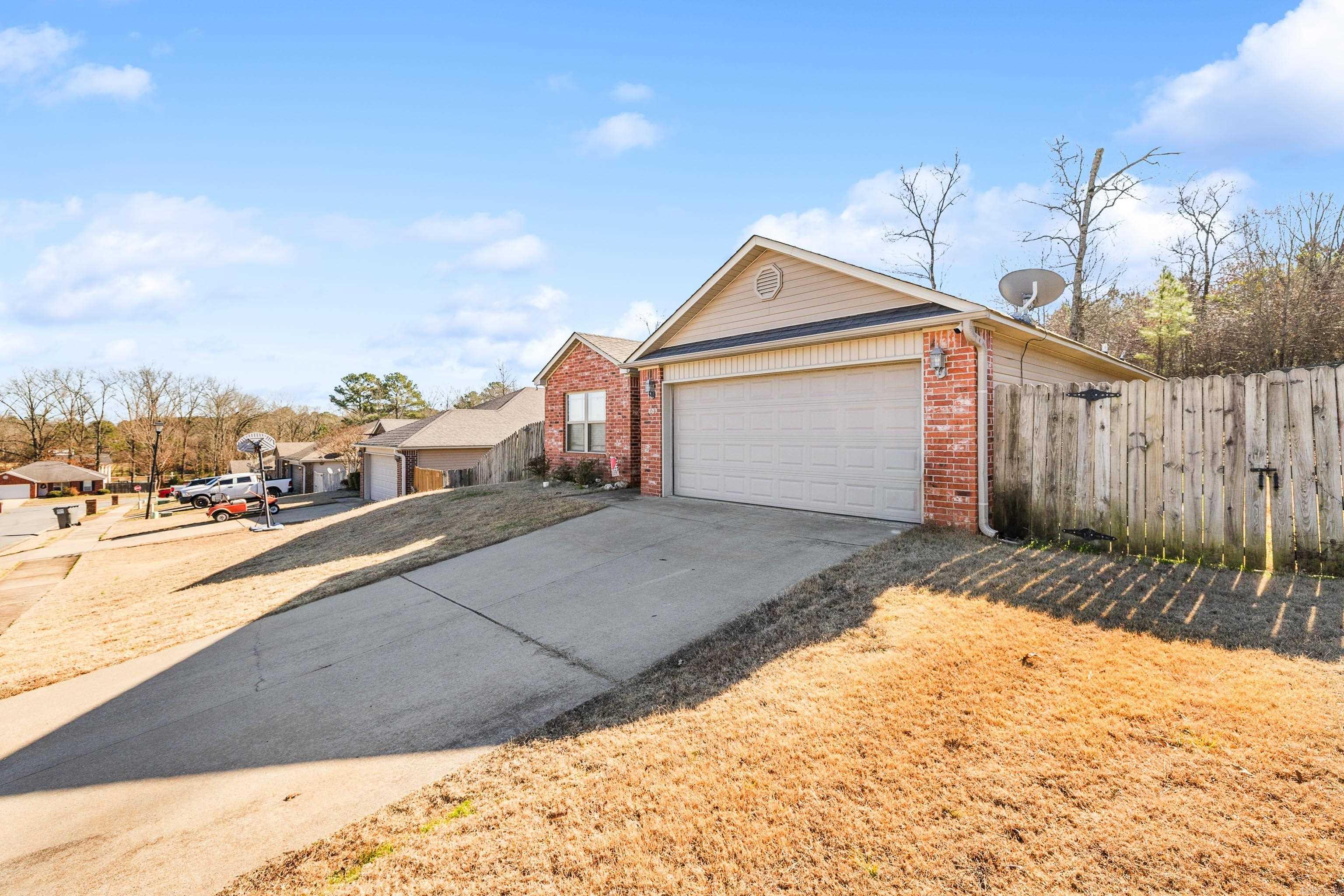 109 Riveria  Haskell, AR