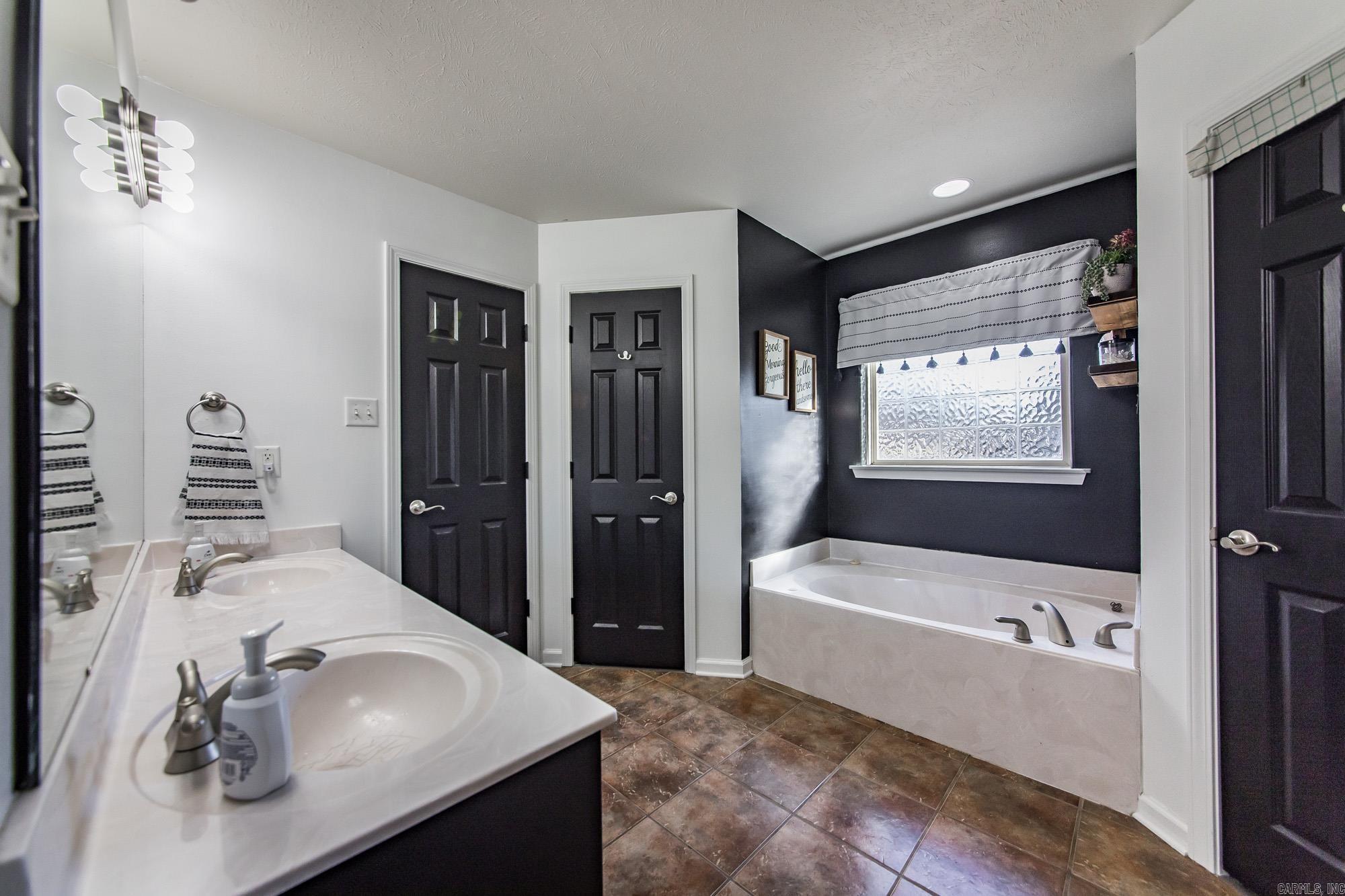 35 Warren  Cabot, AR