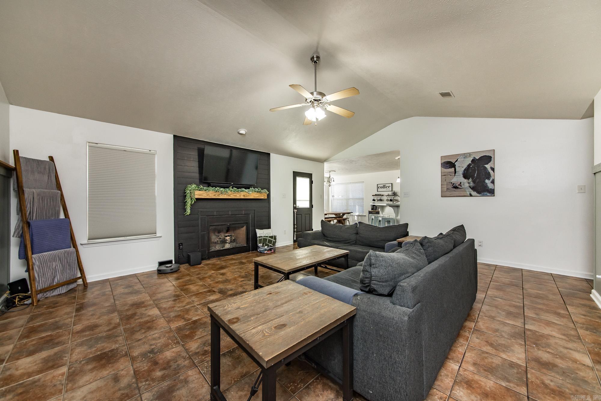 35 Warren  Cabot, AR