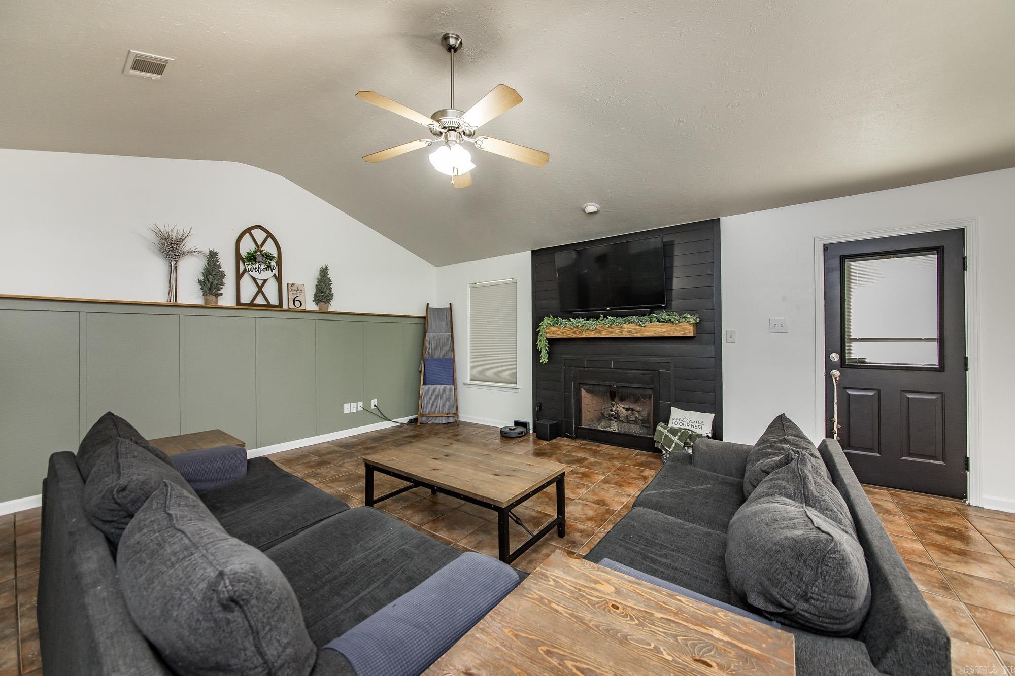 35 Warren  Cabot, AR