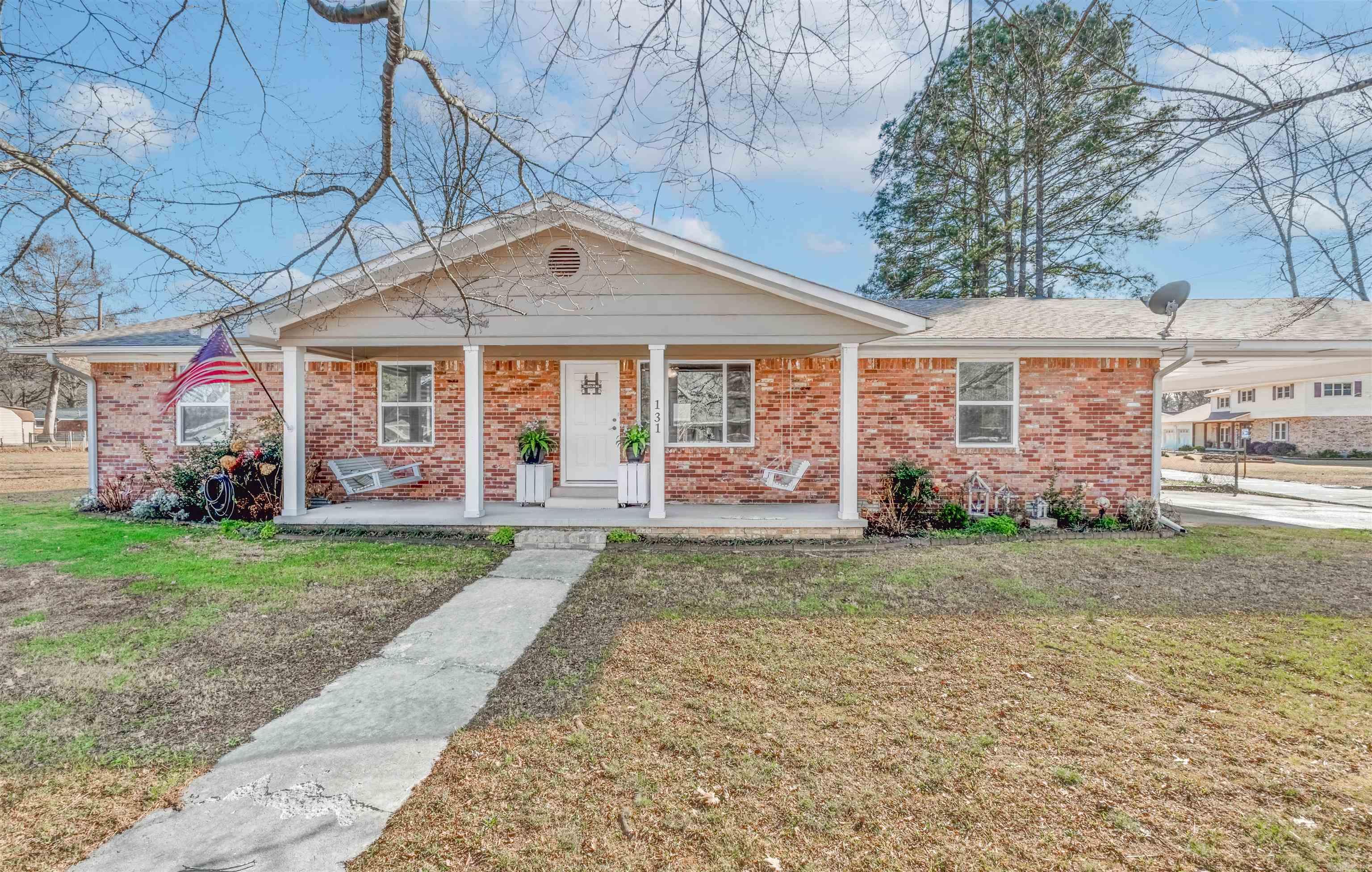 131 Cloverdale Boulevard Searcy, AR 72143