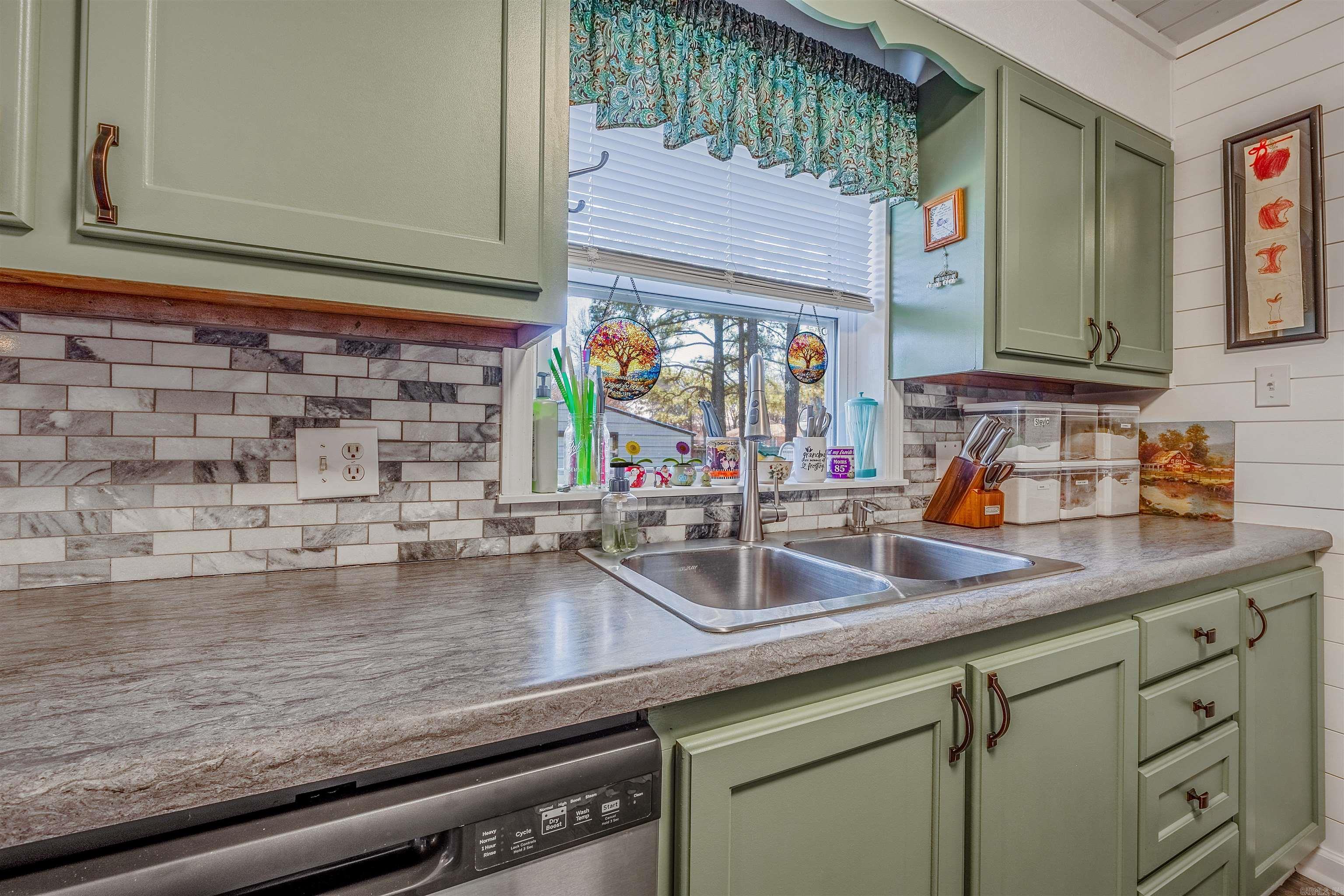 131 Cloverdale  Searcy, AR