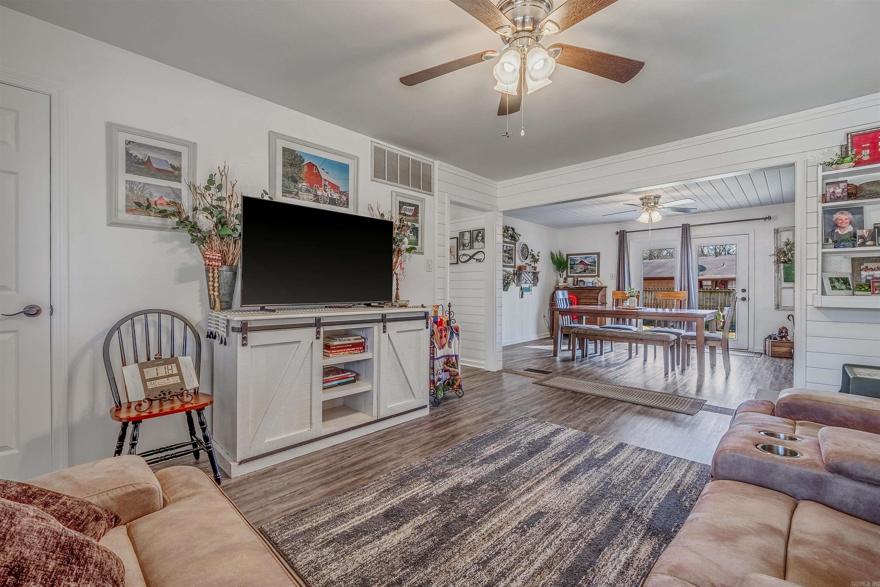 131 Cloverdale Boulevard Searcy, AR 72143