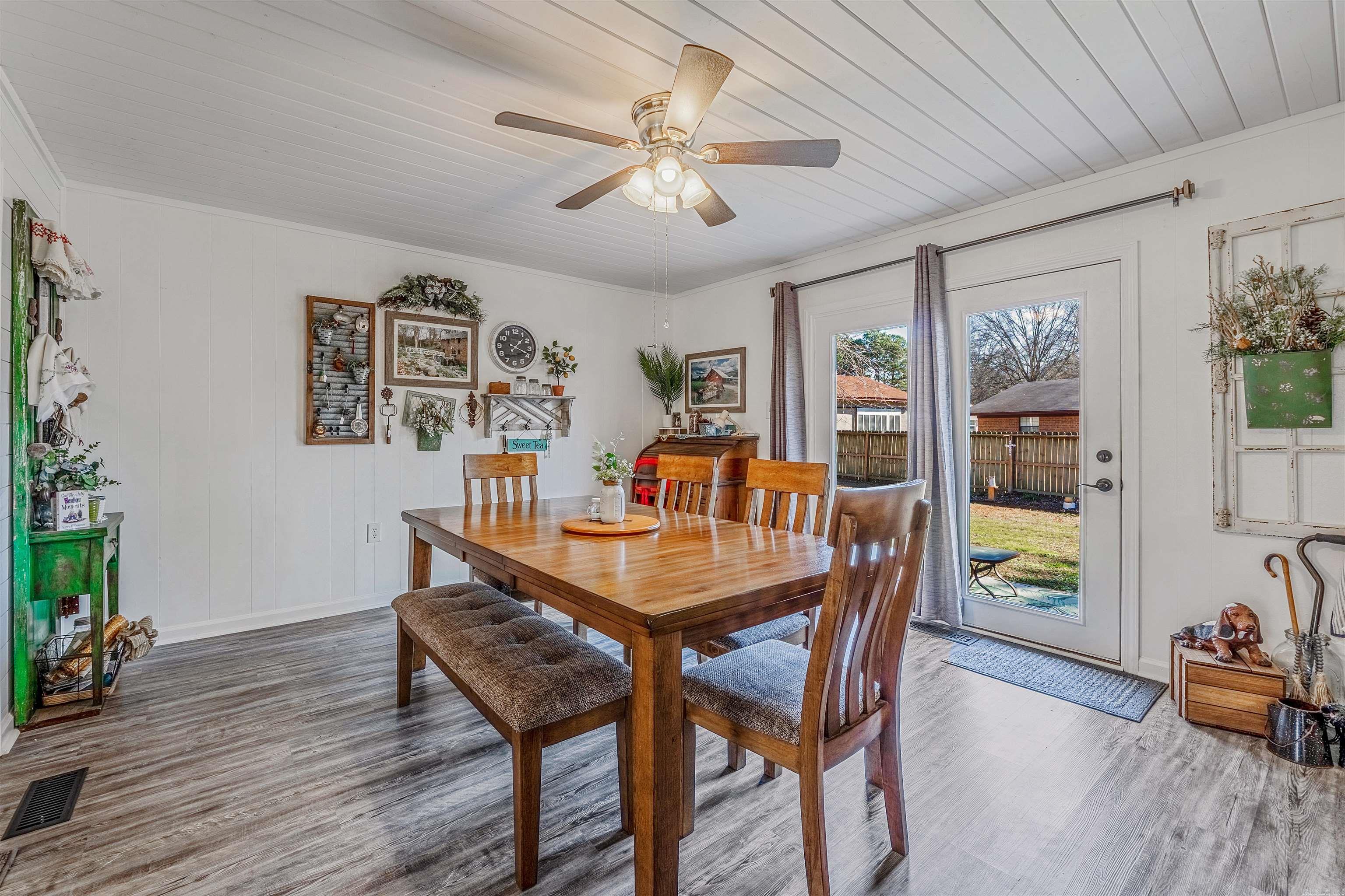 131 Cloverdale Boulevard Searcy, AR 72143