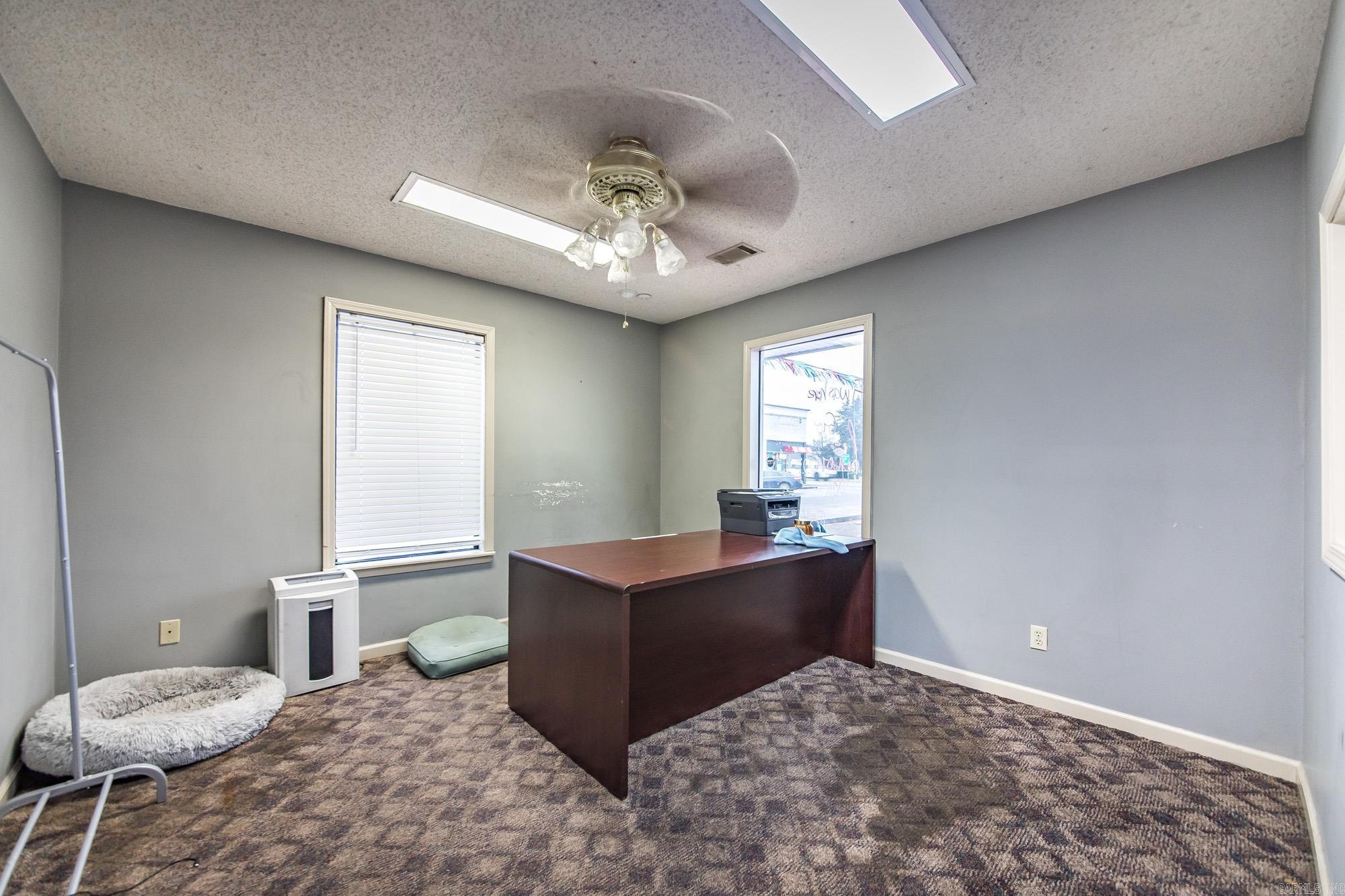 102 Main  England, AR