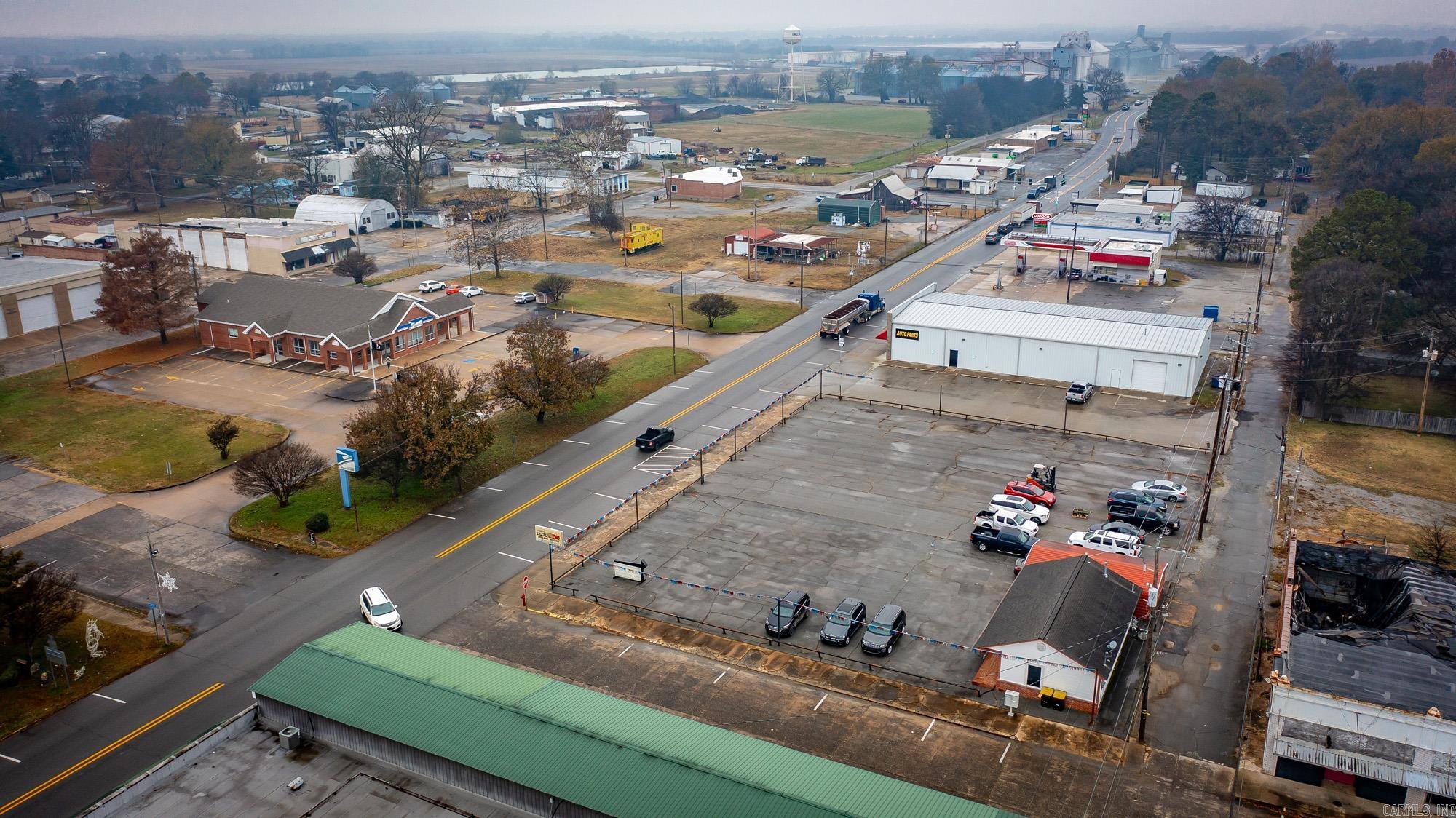 102 Main  England, AR