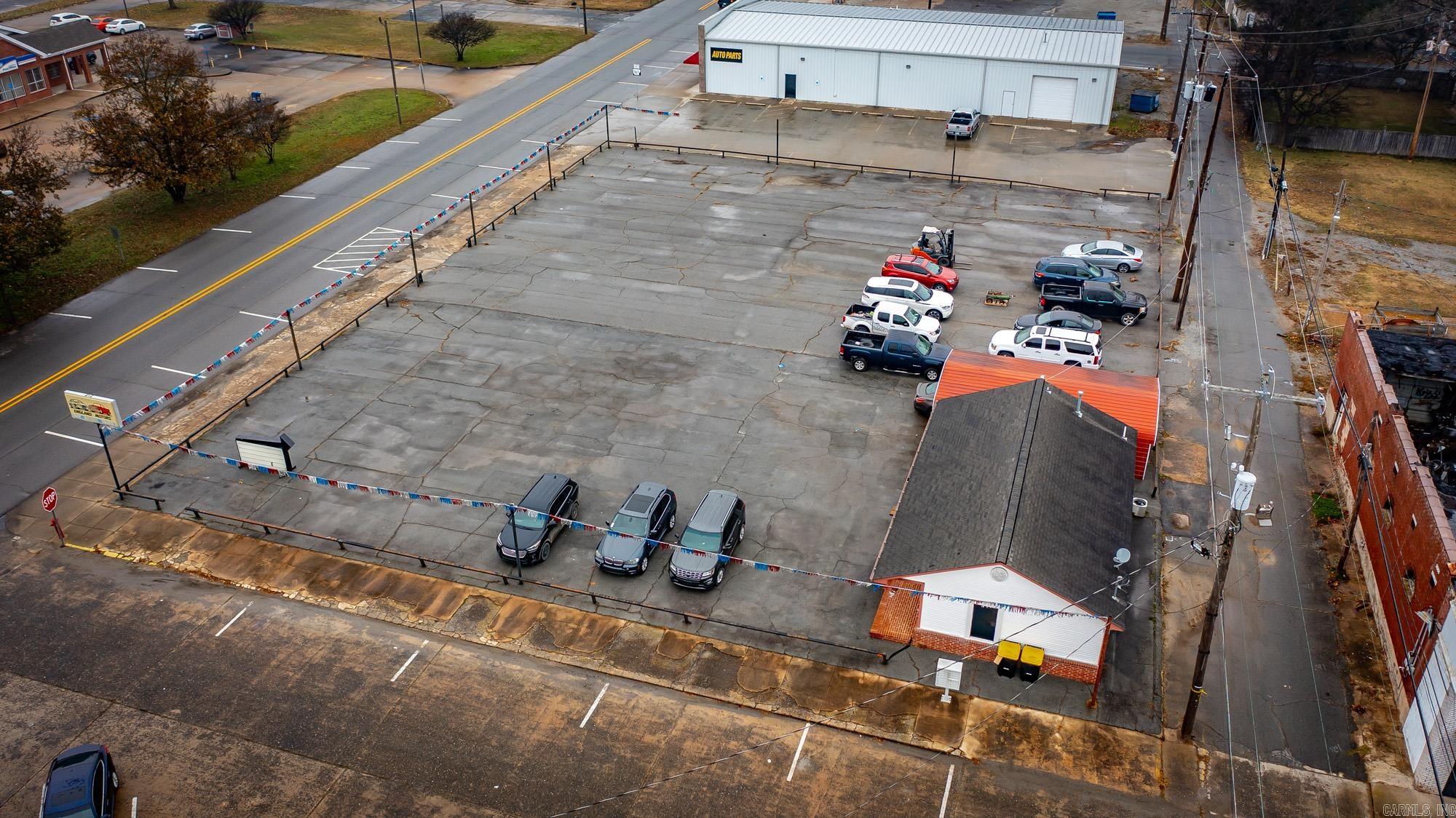 102 Main  England, AR