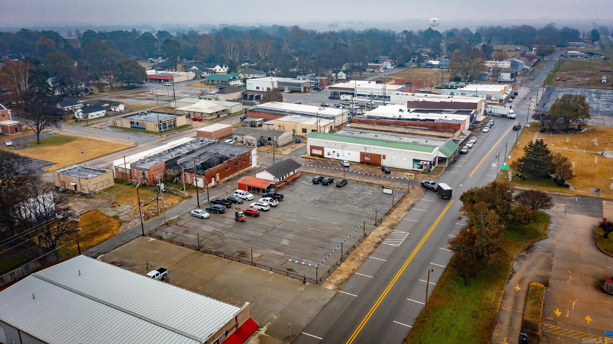 102 Main  England, AR