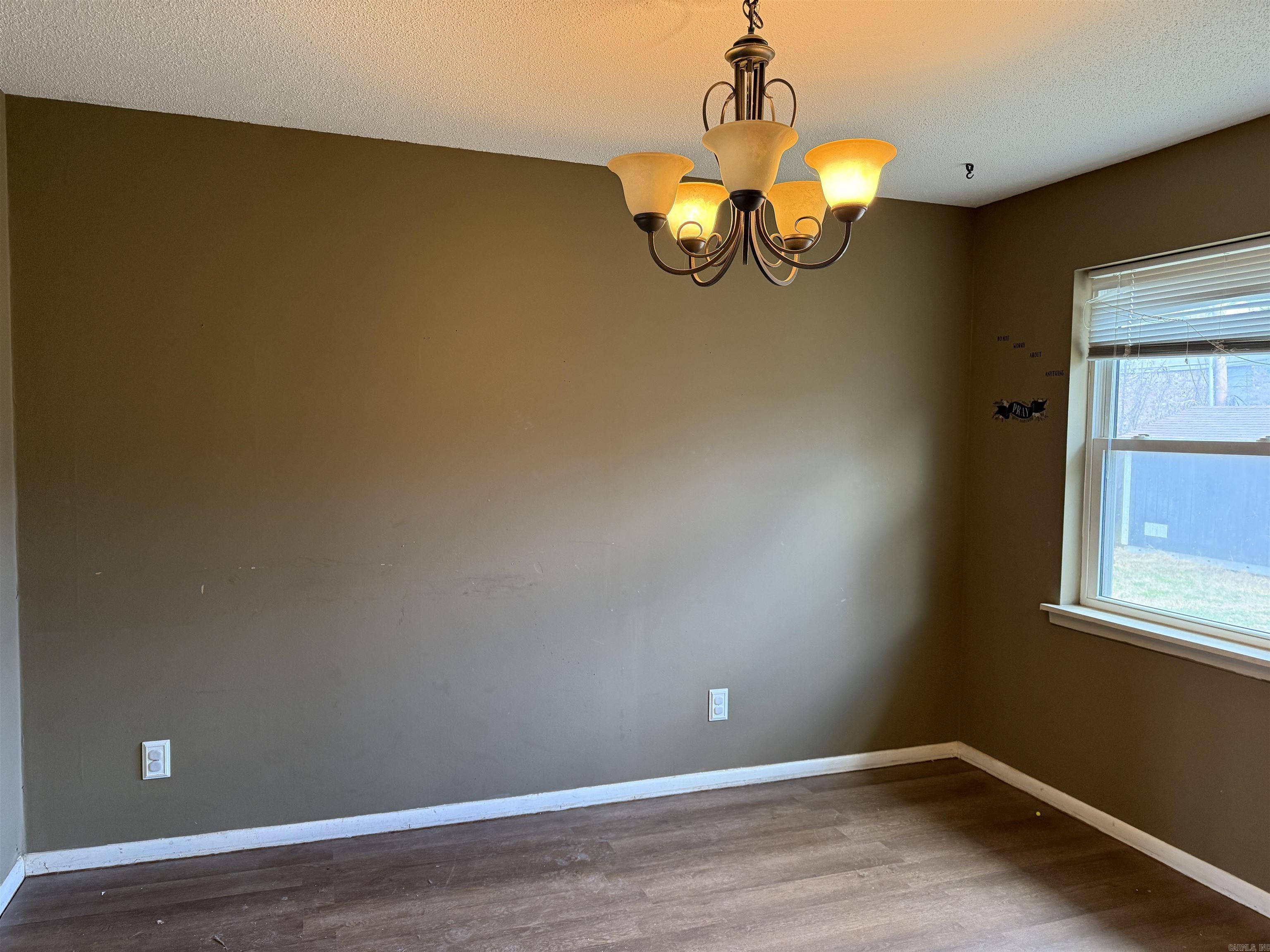 909 Oakhurst  Jacksonville, AR