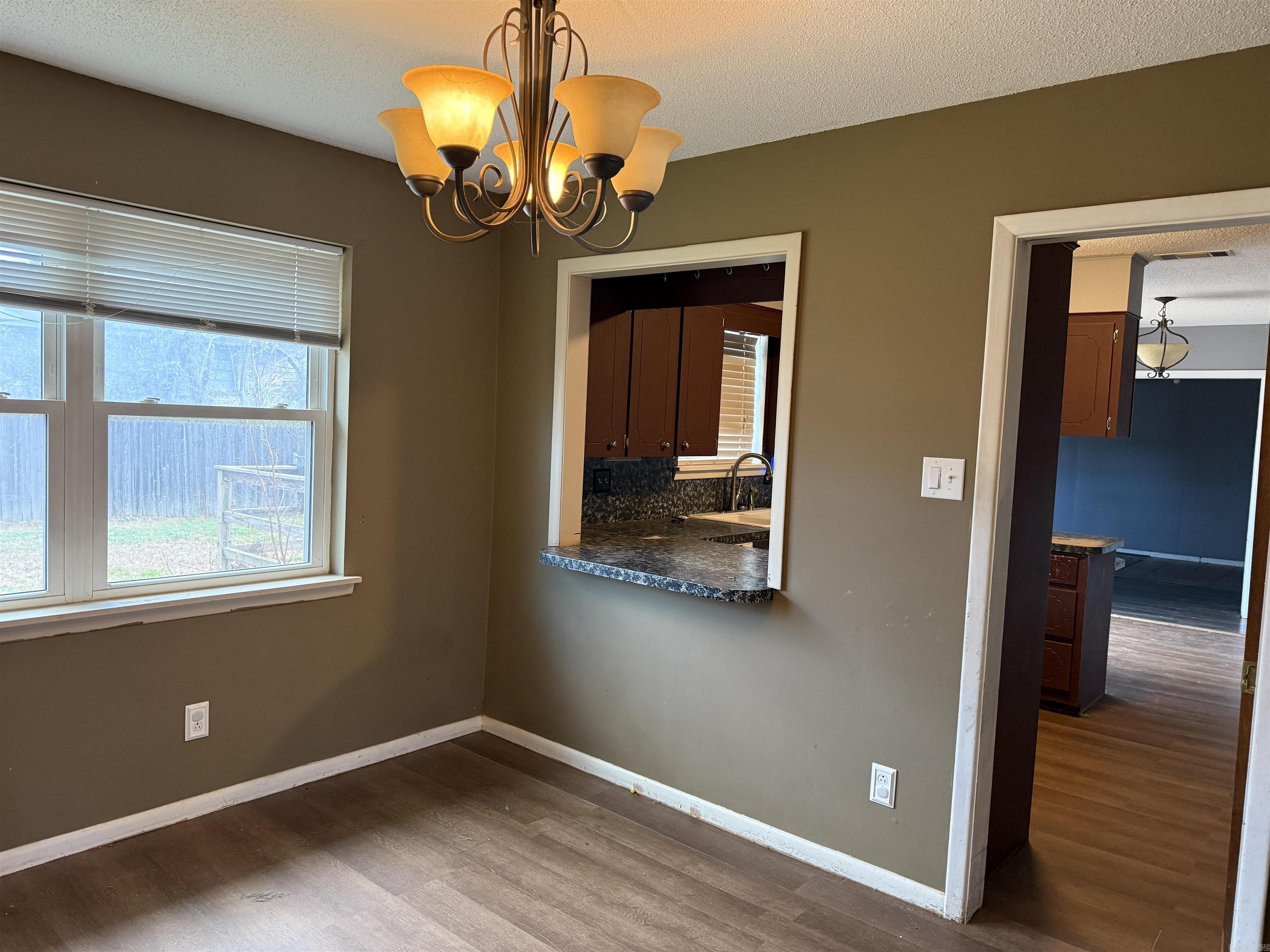 909 Oakhurst  Jacksonville, AR