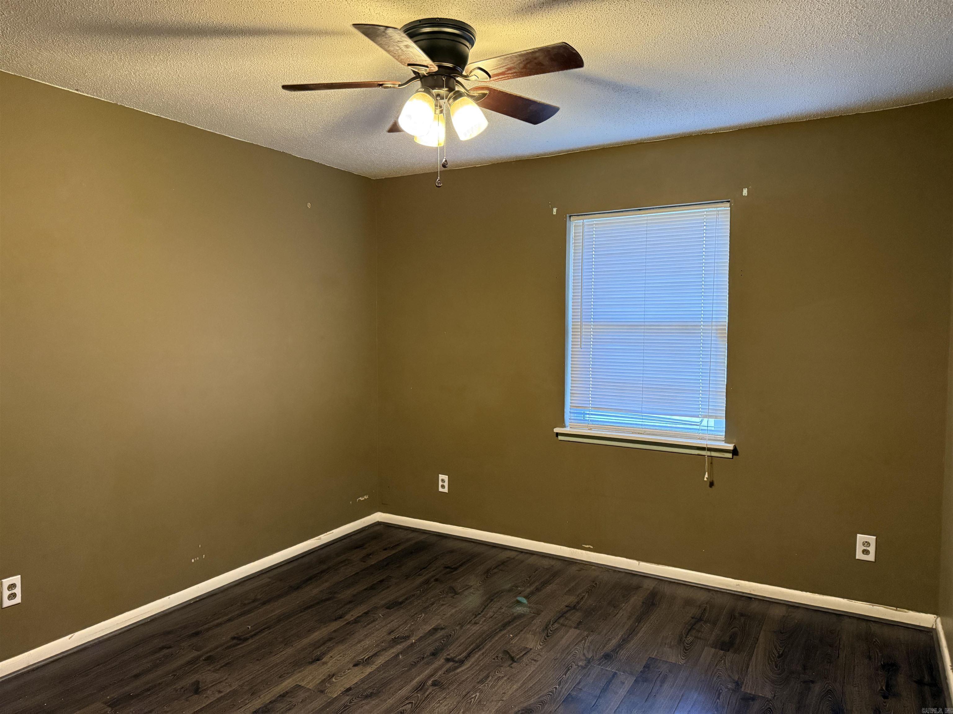 909 Oakhurst  Jacksonville, AR