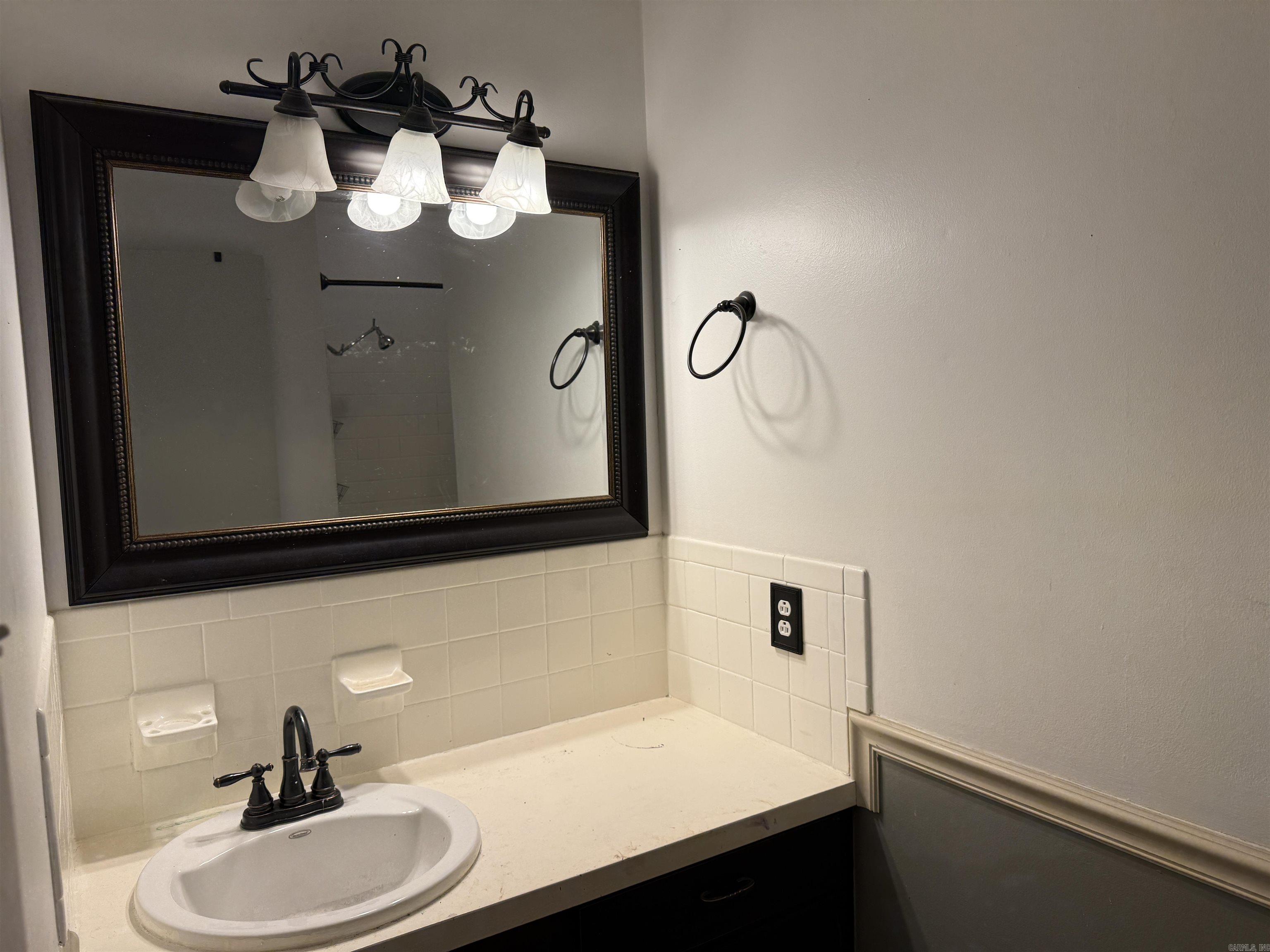 909 Oakhurst  Jacksonville, AR