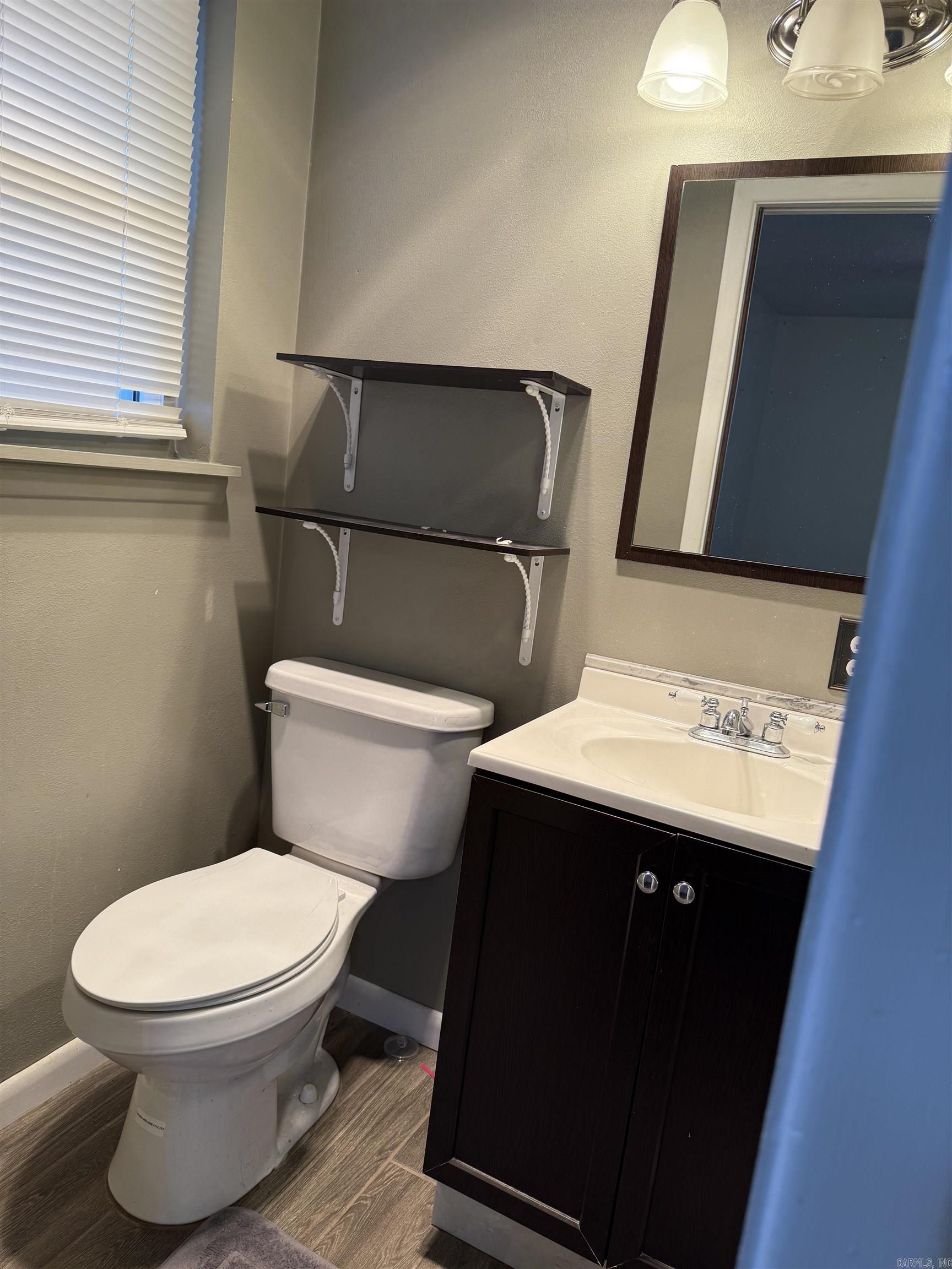 909 Oakhurst  Jacksonville, AR