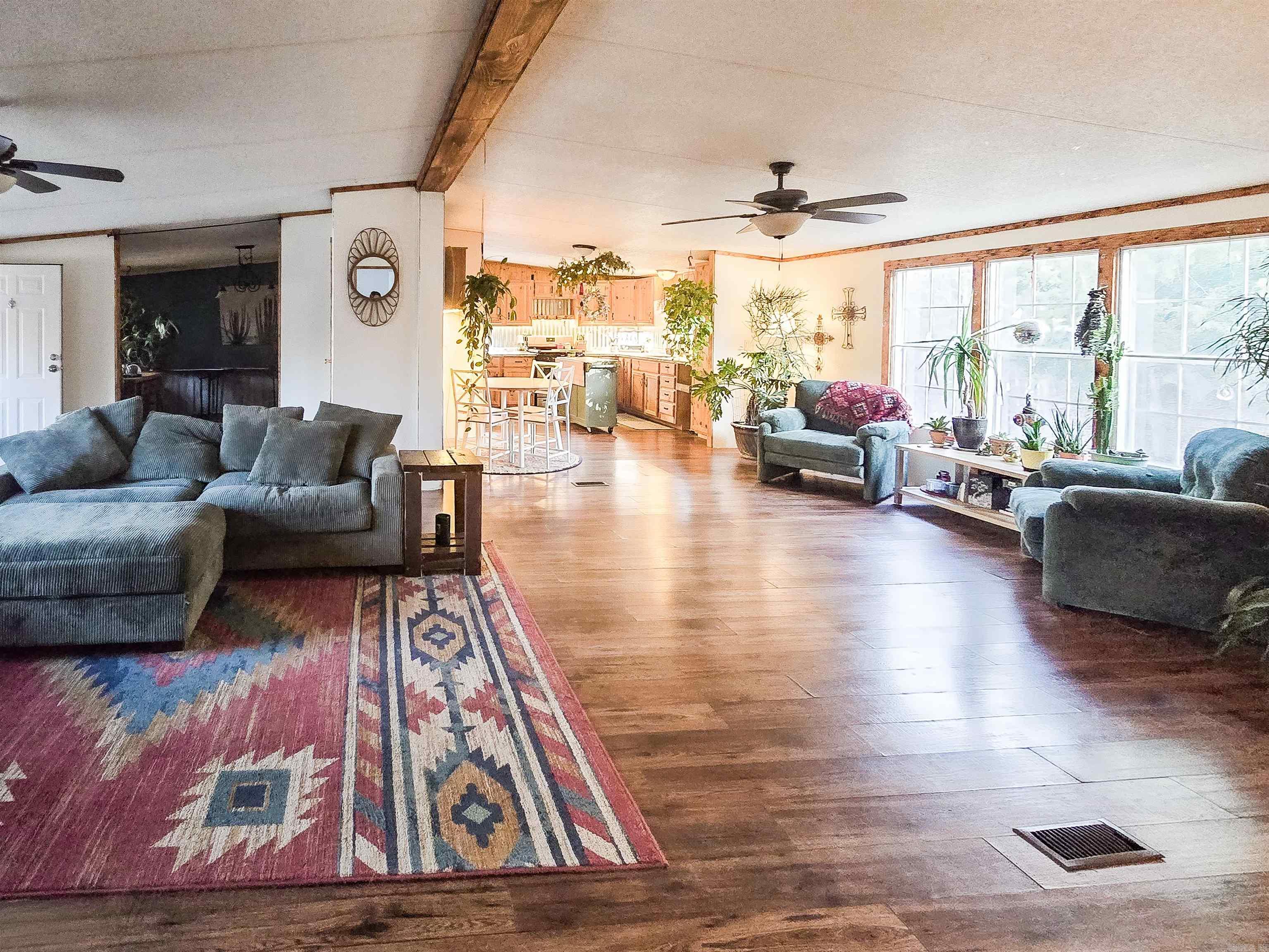 459 Junction  Mountain View, AR