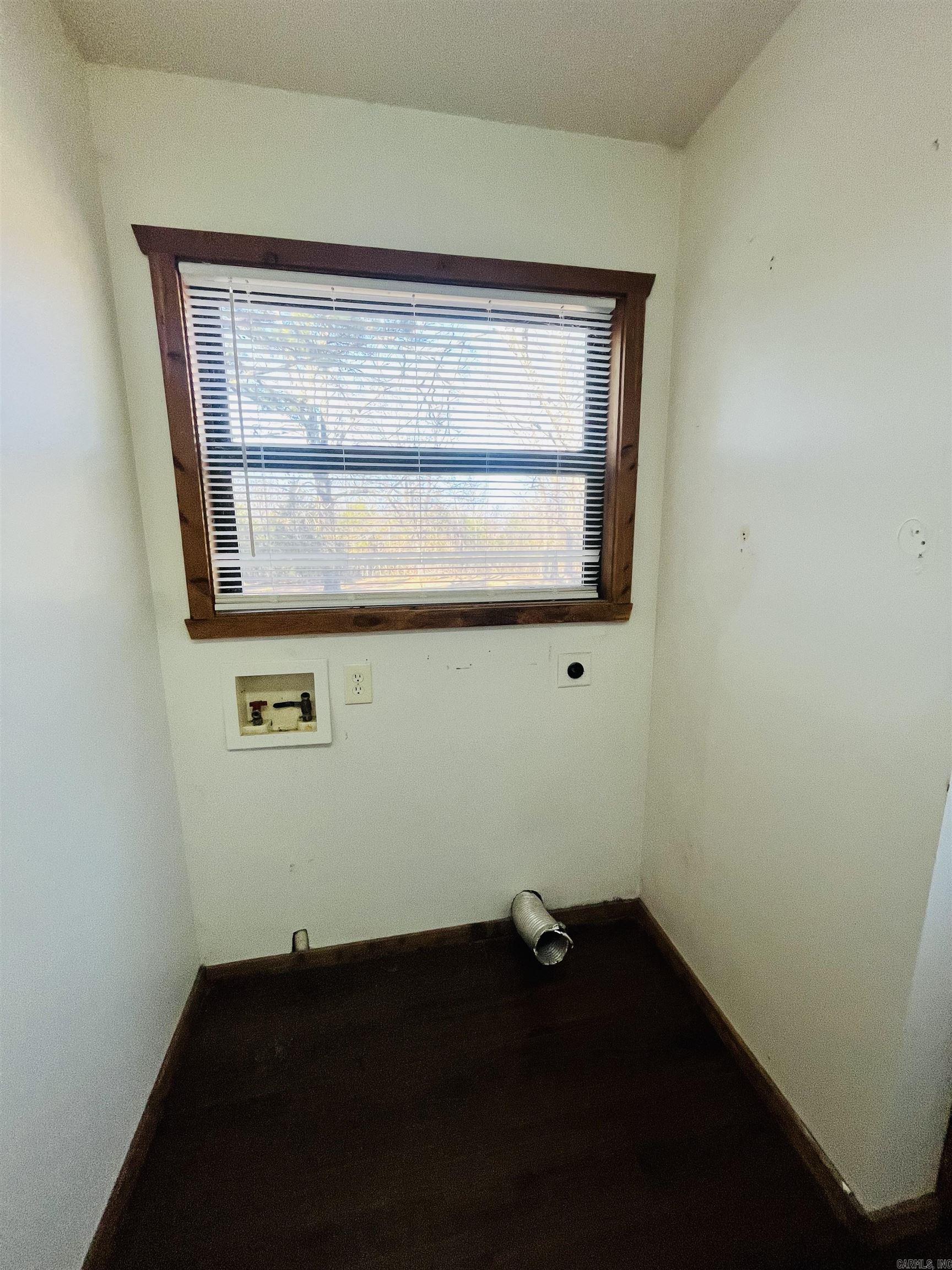 4300 Norfolk River  Jordan, AR