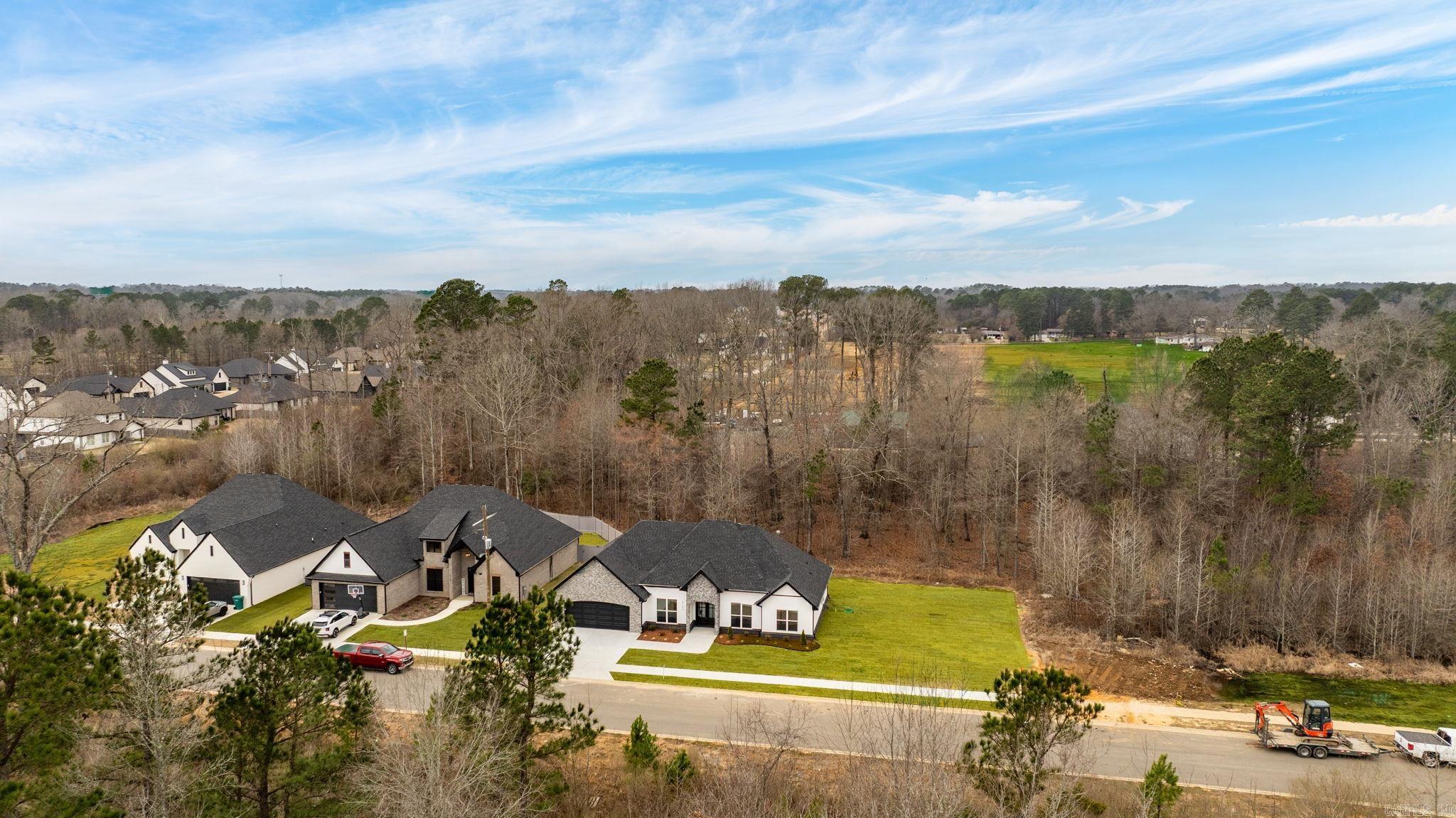 6193 Creekwater  Alexander, AR