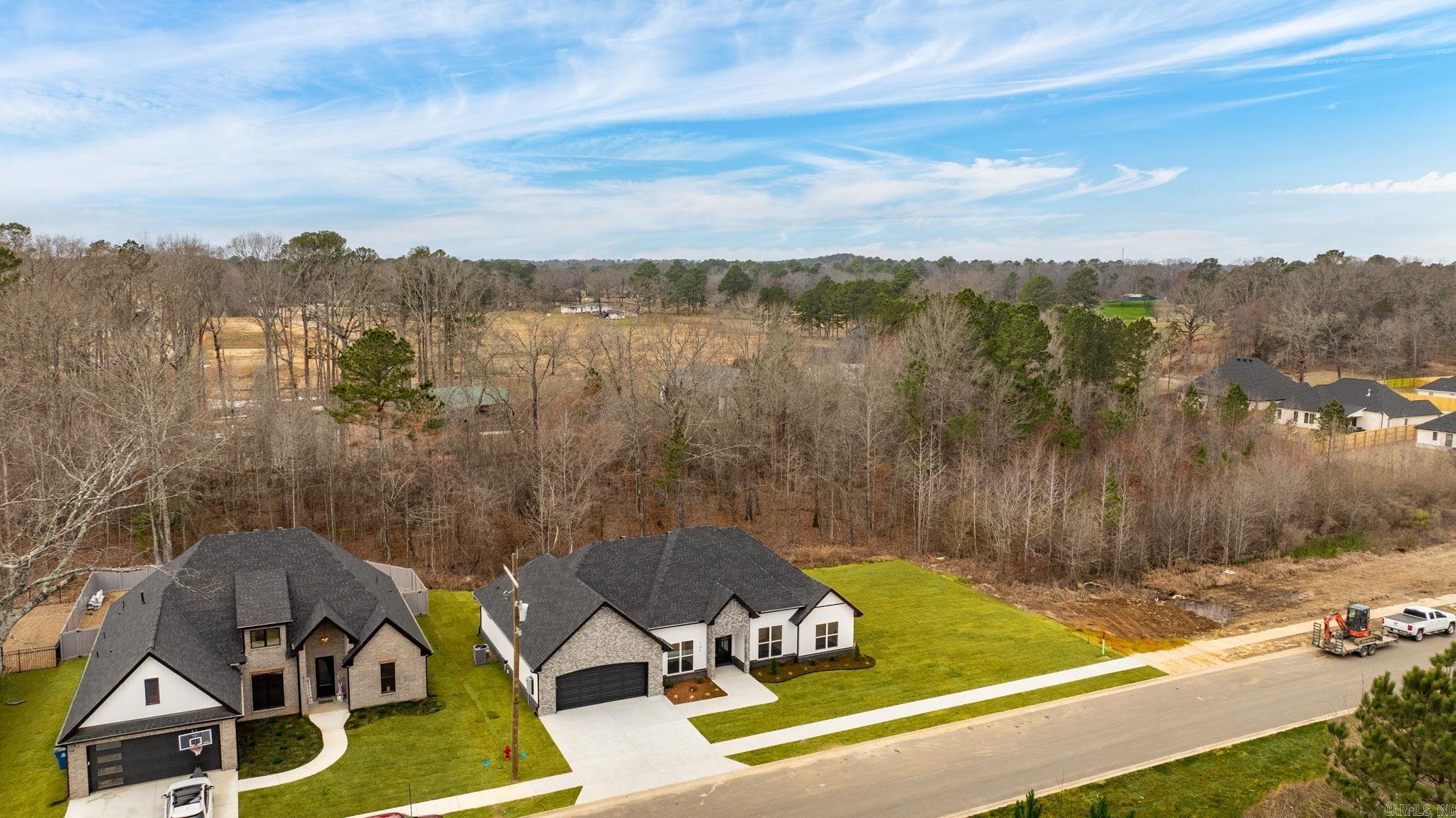 6193 Creekwater  Alexander, AR