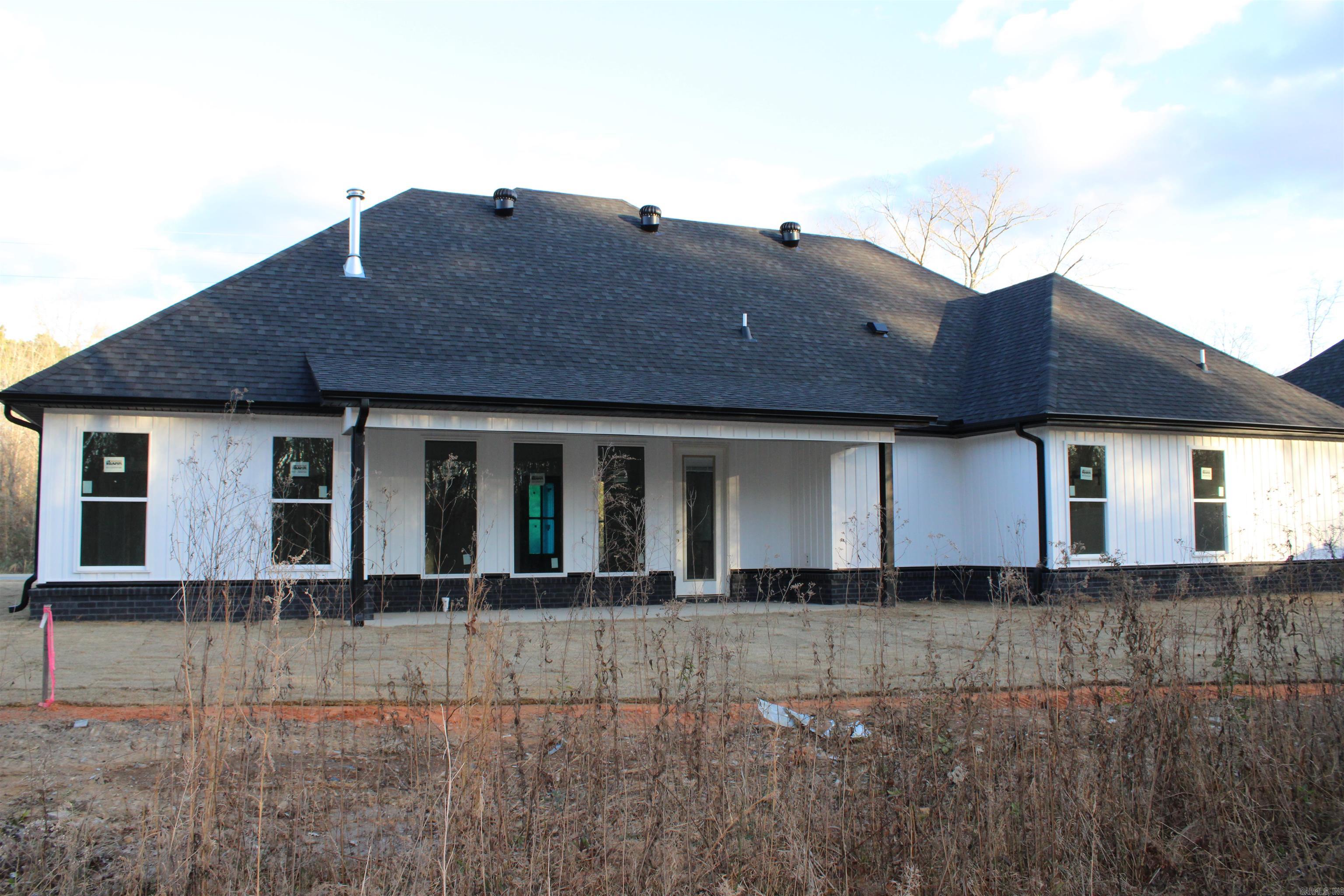 6193 Creekwater  Alexander, AR