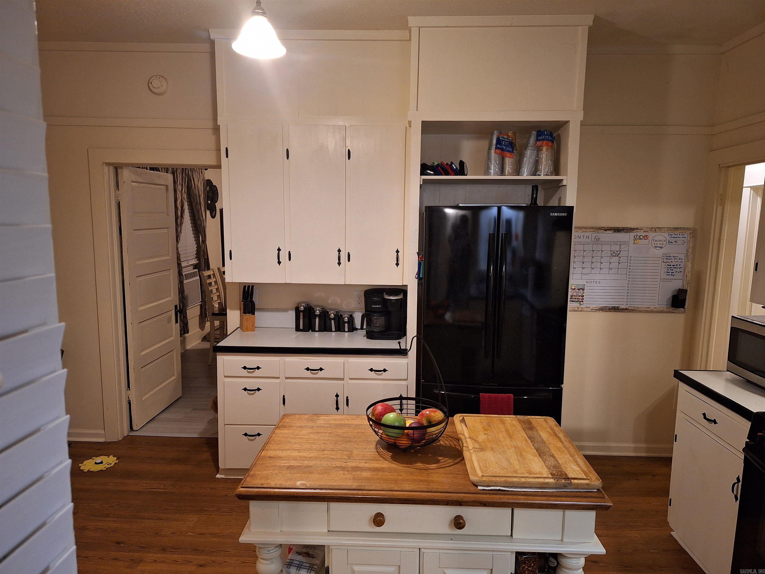 162 E College  Monticello, AR