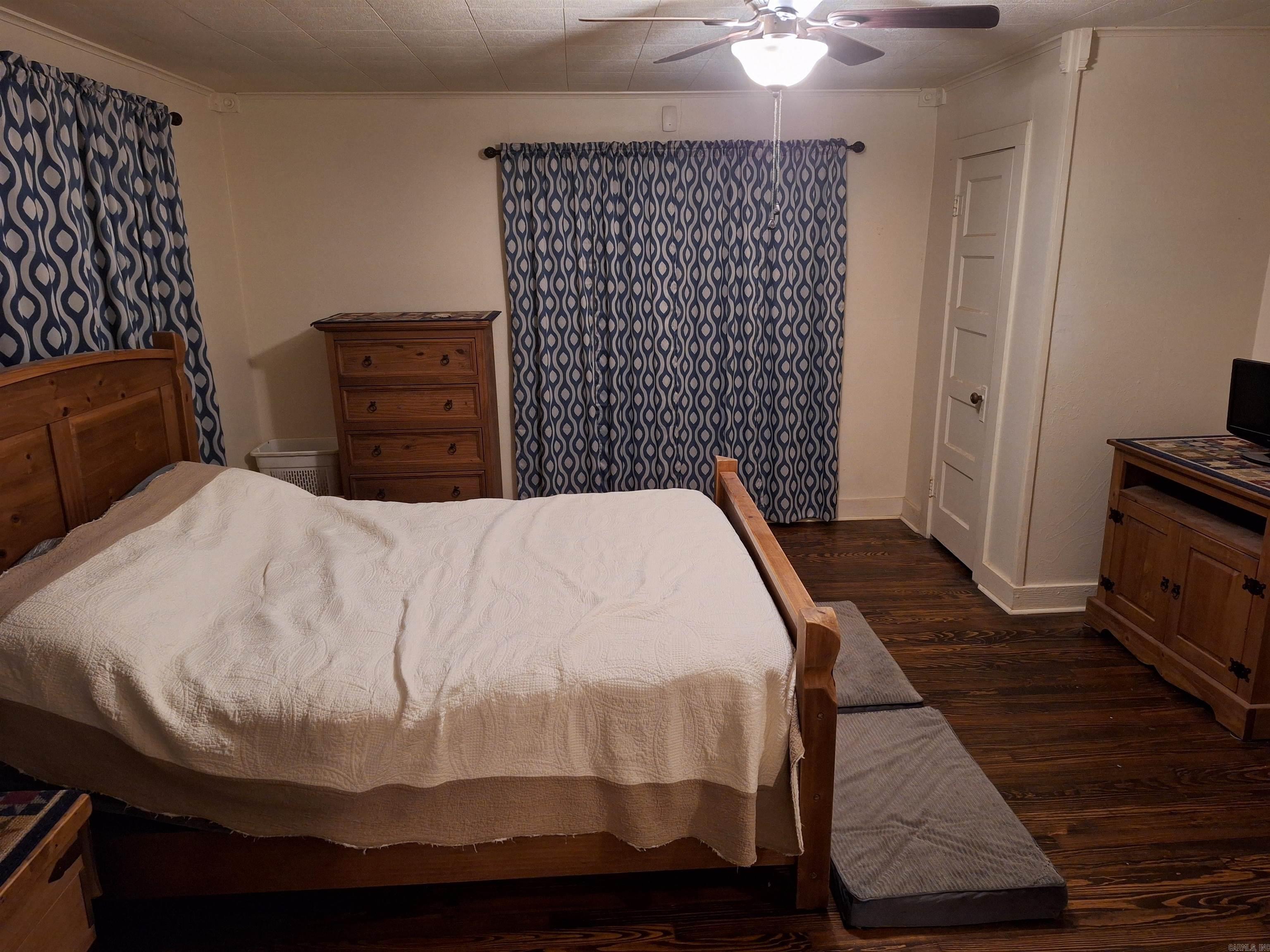 162 E College  Monticello, AR