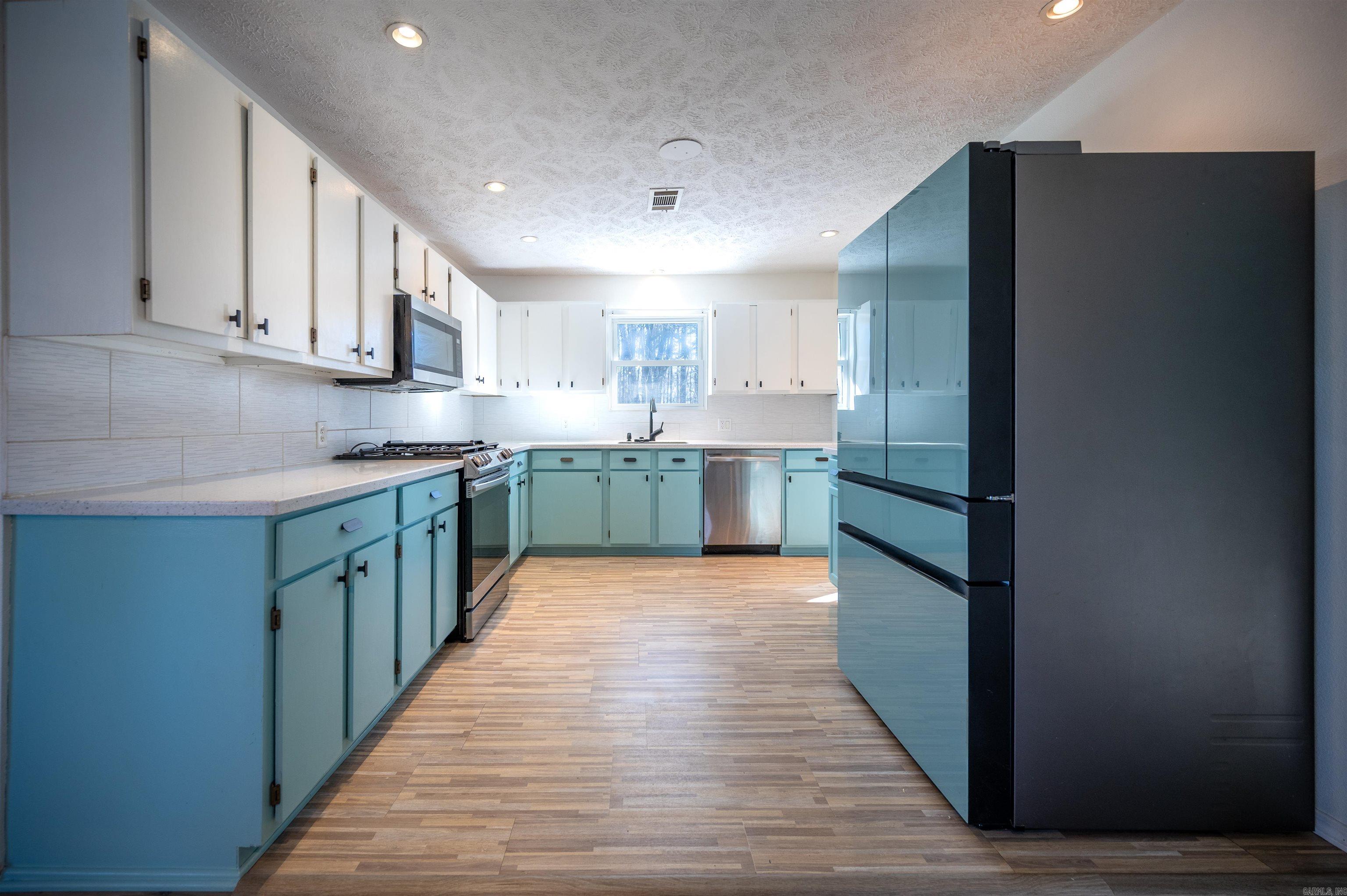 635 S Oak Grove  Lonoke, AR