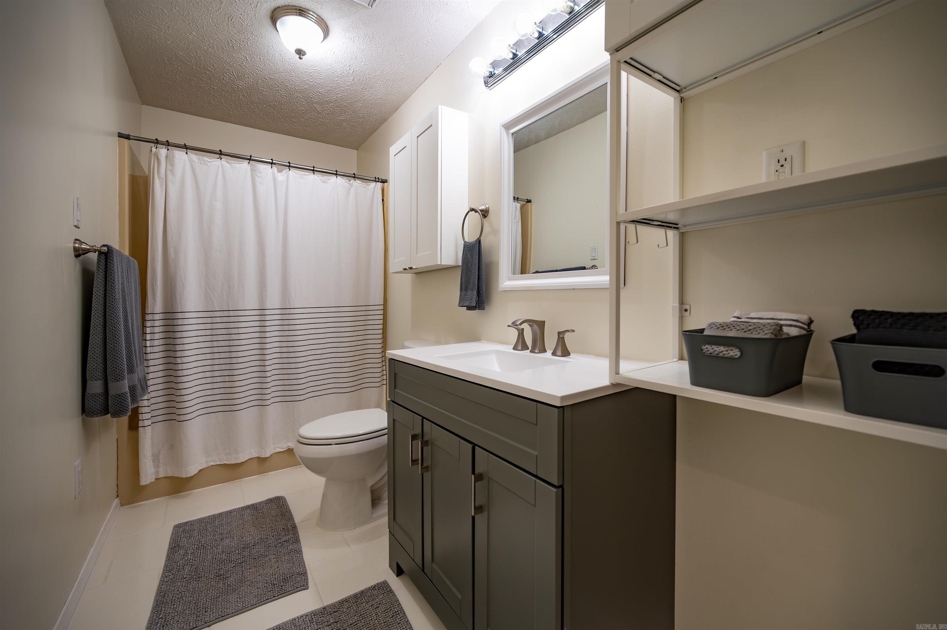 635 S Oak Grove  Lonoke, AR