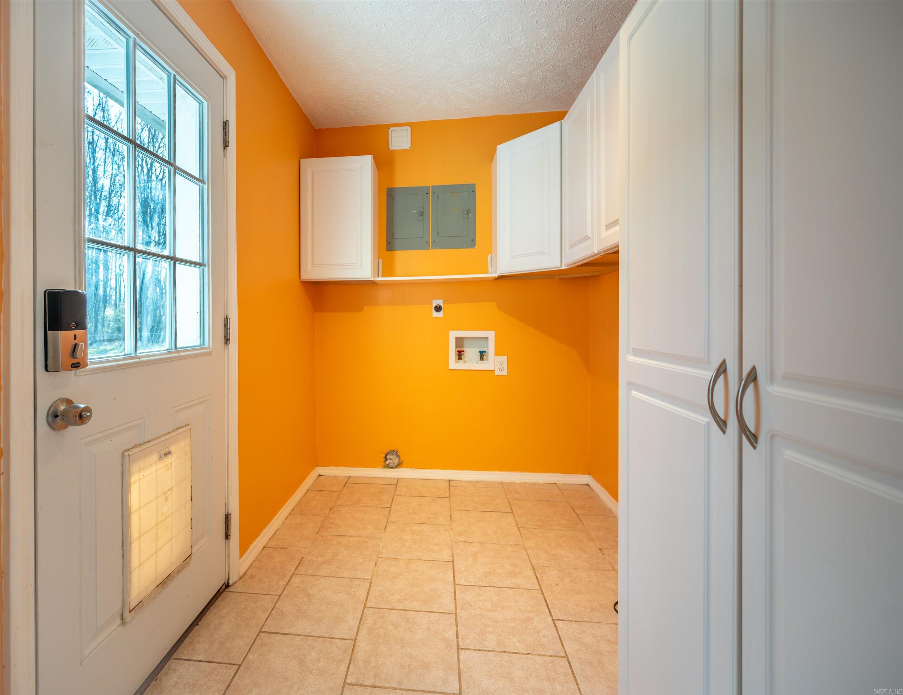 635 S Oak Grove  Lonoke, AR