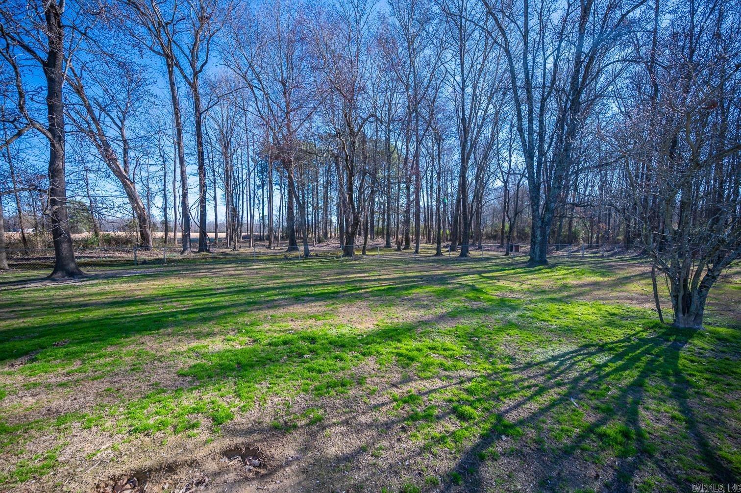 635 S Oak Grove  Lonoke, AR