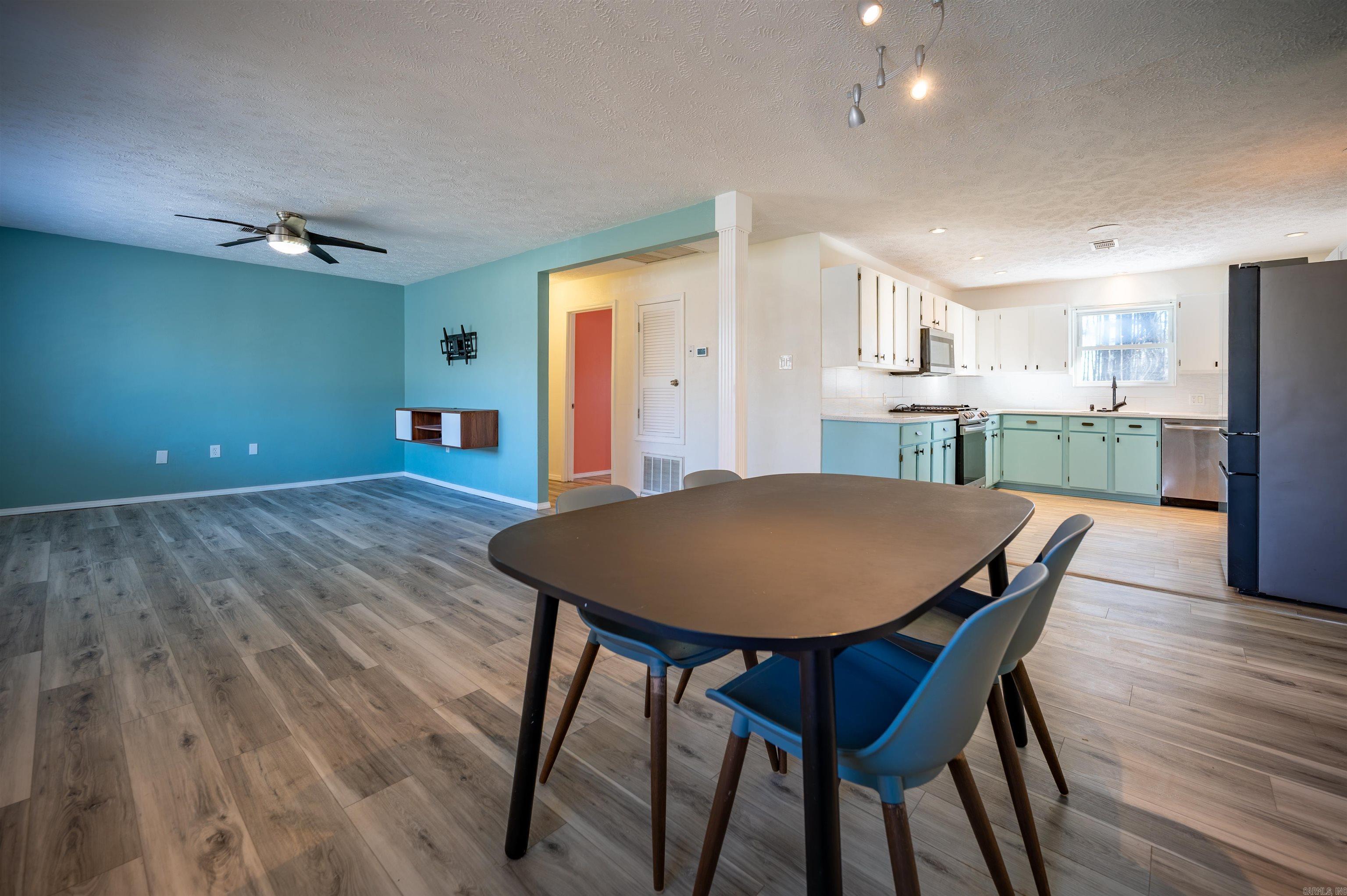 635 S Oak Grove  Lonoke, AR