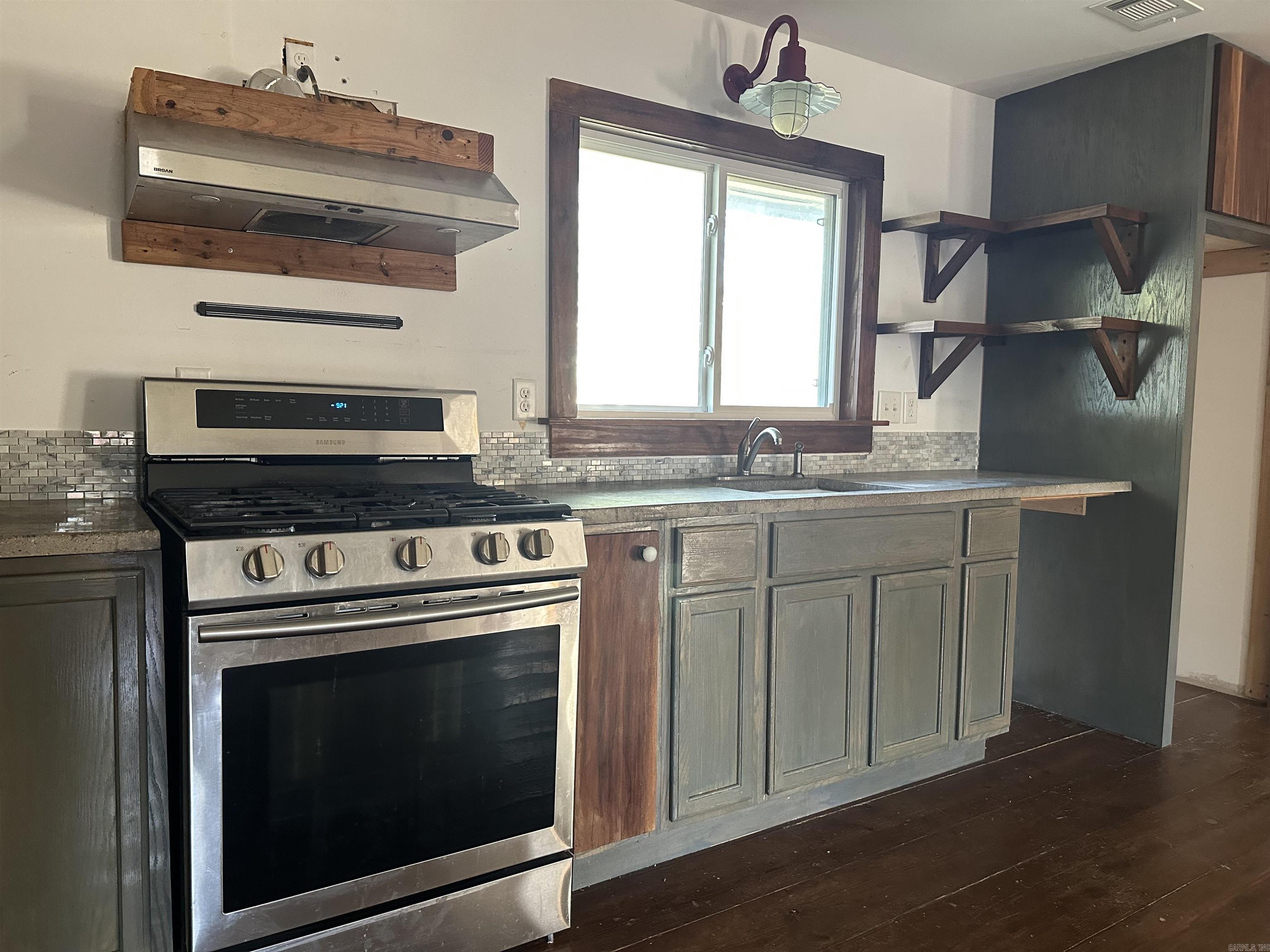 1003 Park  Hot Springs, AR