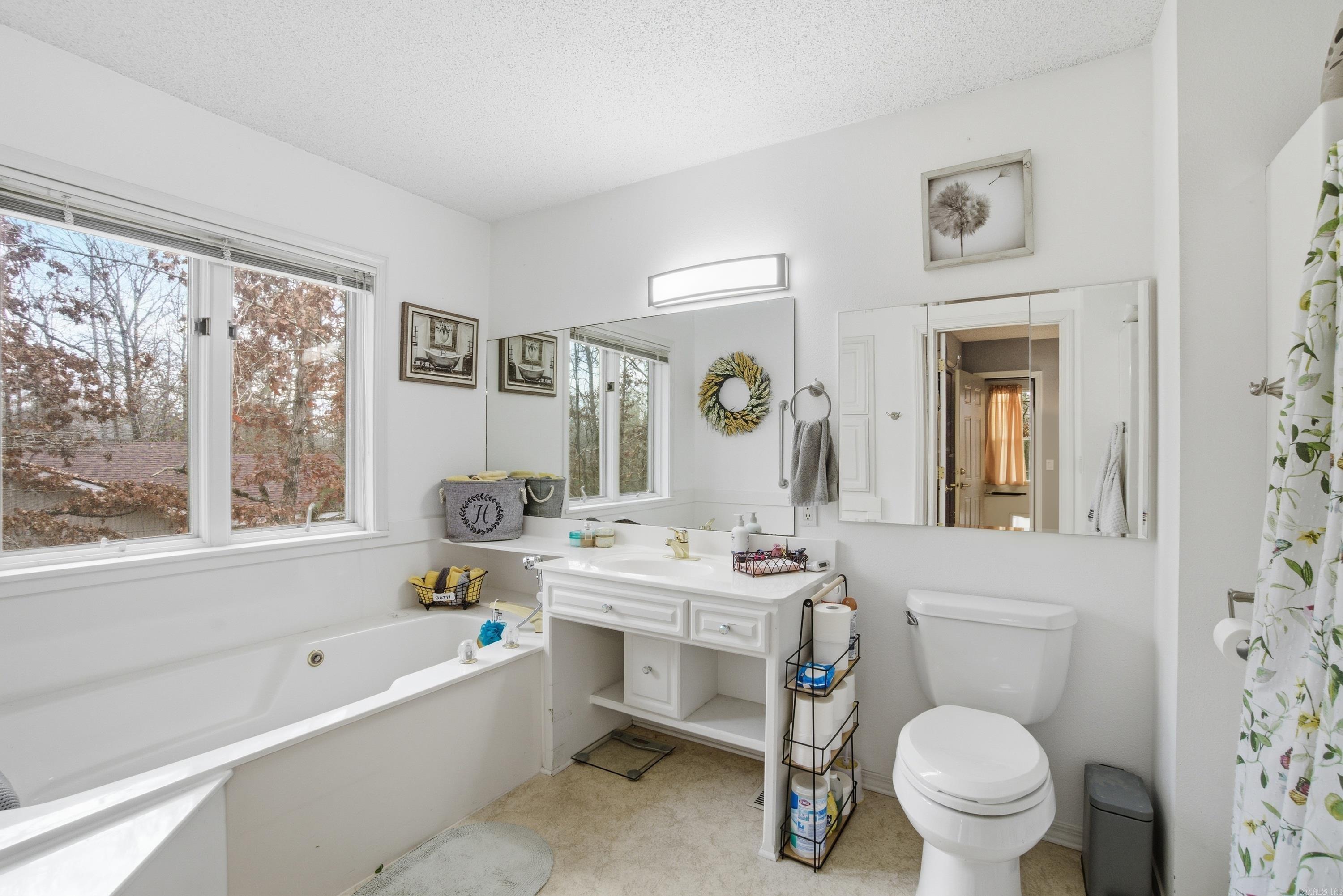 3 Encantado Way  Hot Springs Village, AR