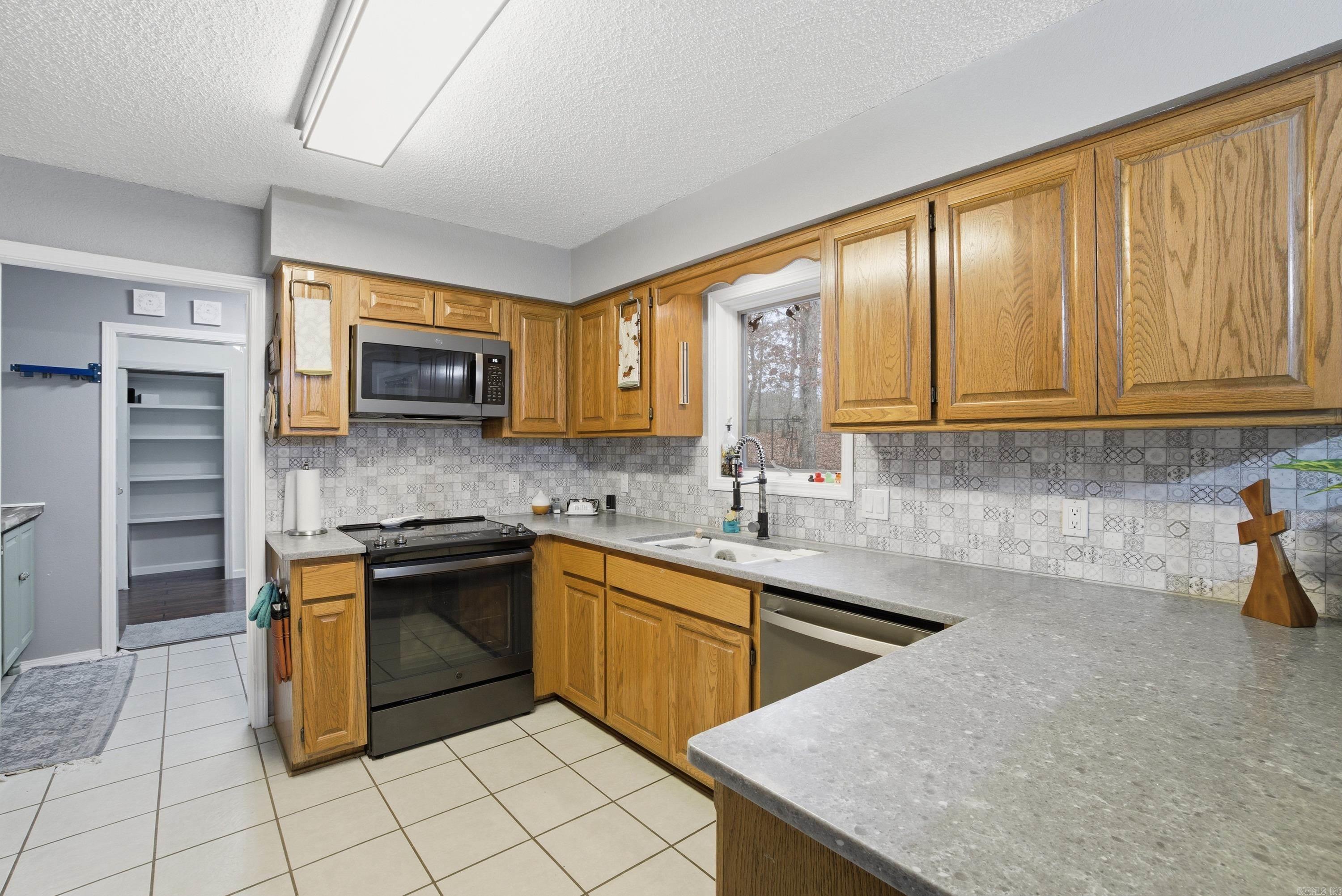 3 Encantado Way  Hot Springs Village, AR