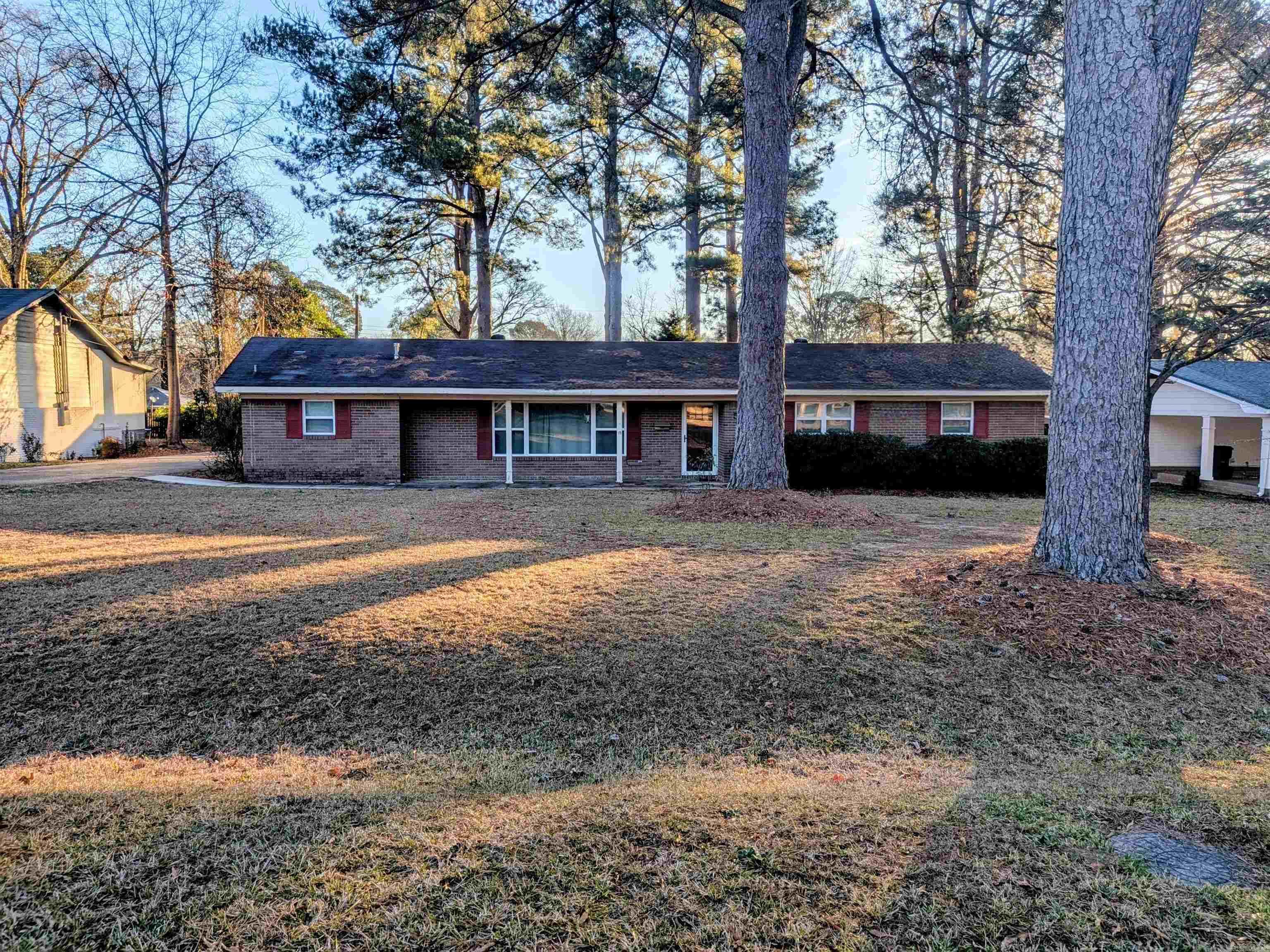 569 Elaine  Camden, AR