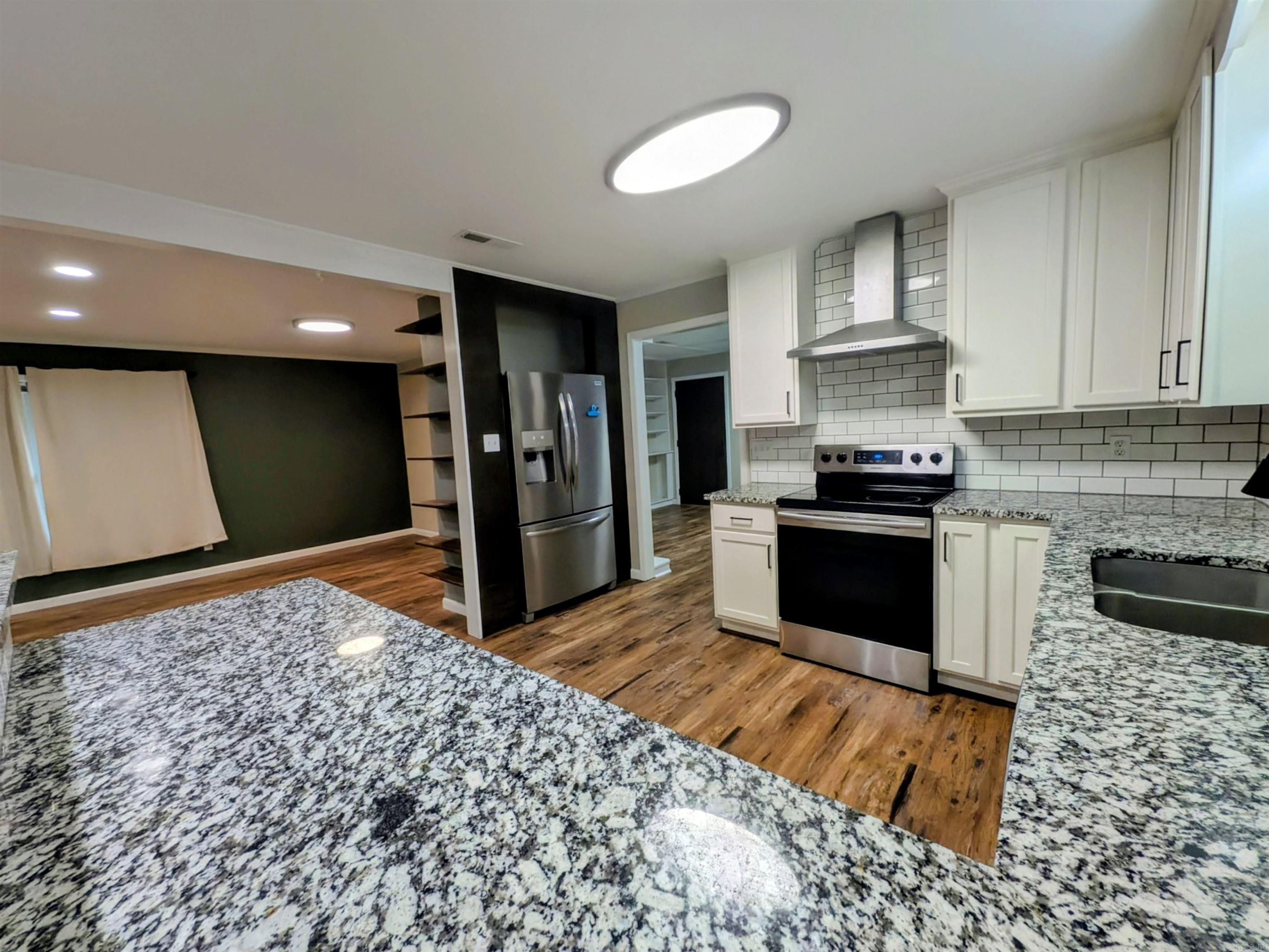 569 Elaine  Camden, AR