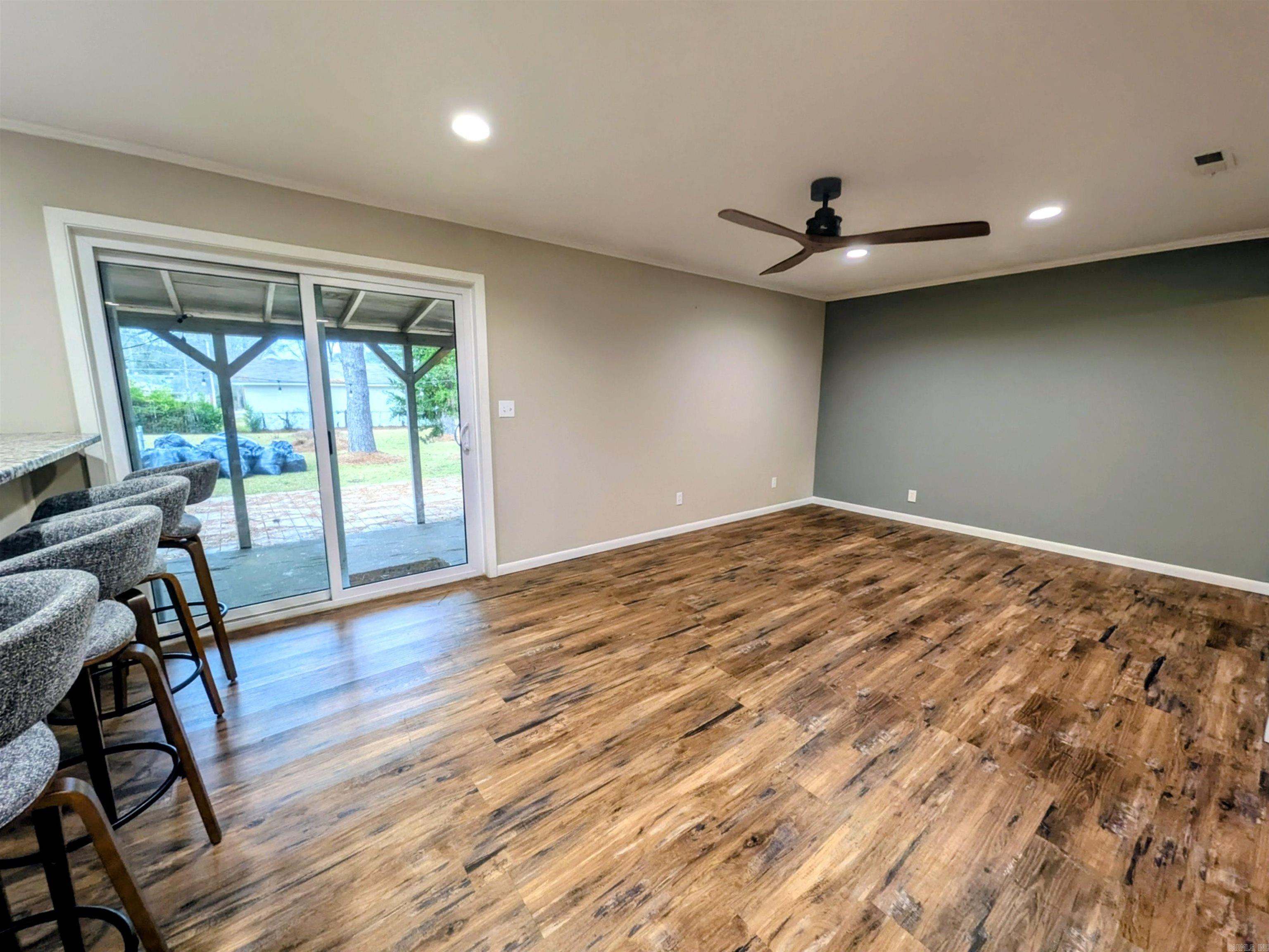 569 Elaine  Camden, AR