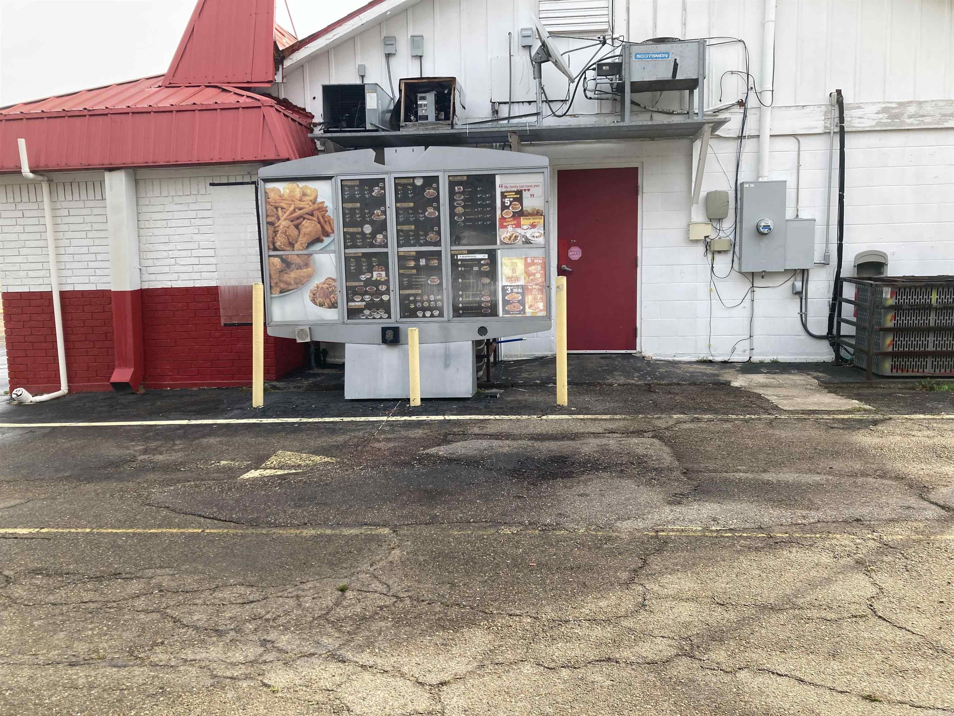 823 East Street  Texarkana, AR