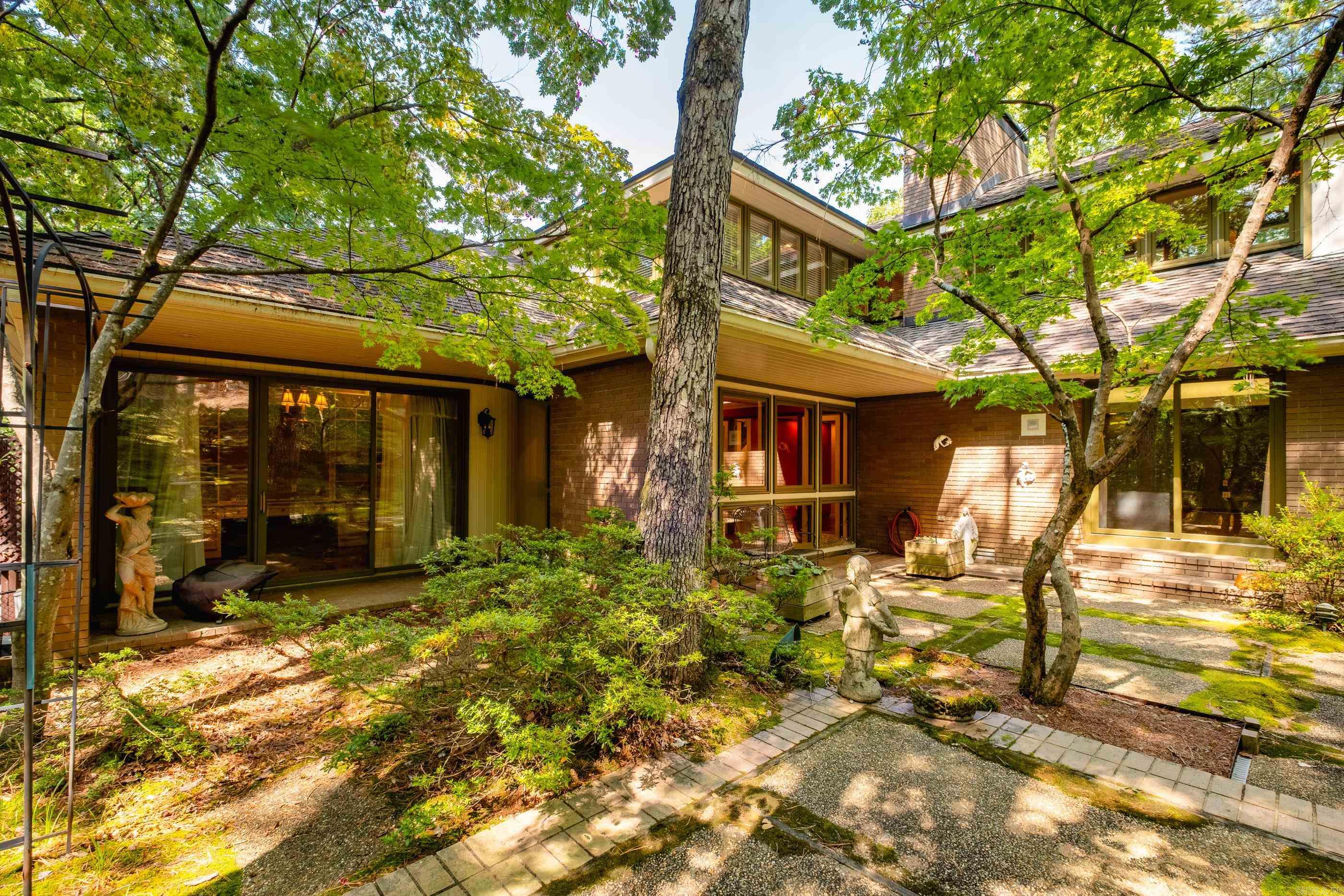 18 Hickory Hills  Little Rock, AR