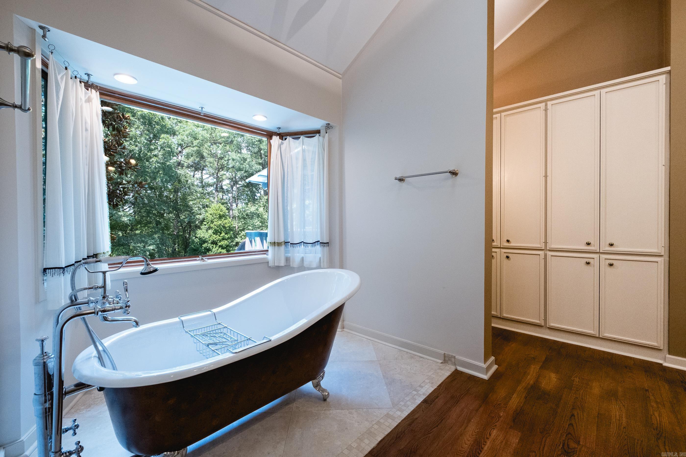 18 Hickory Hills  Little Rock, AR